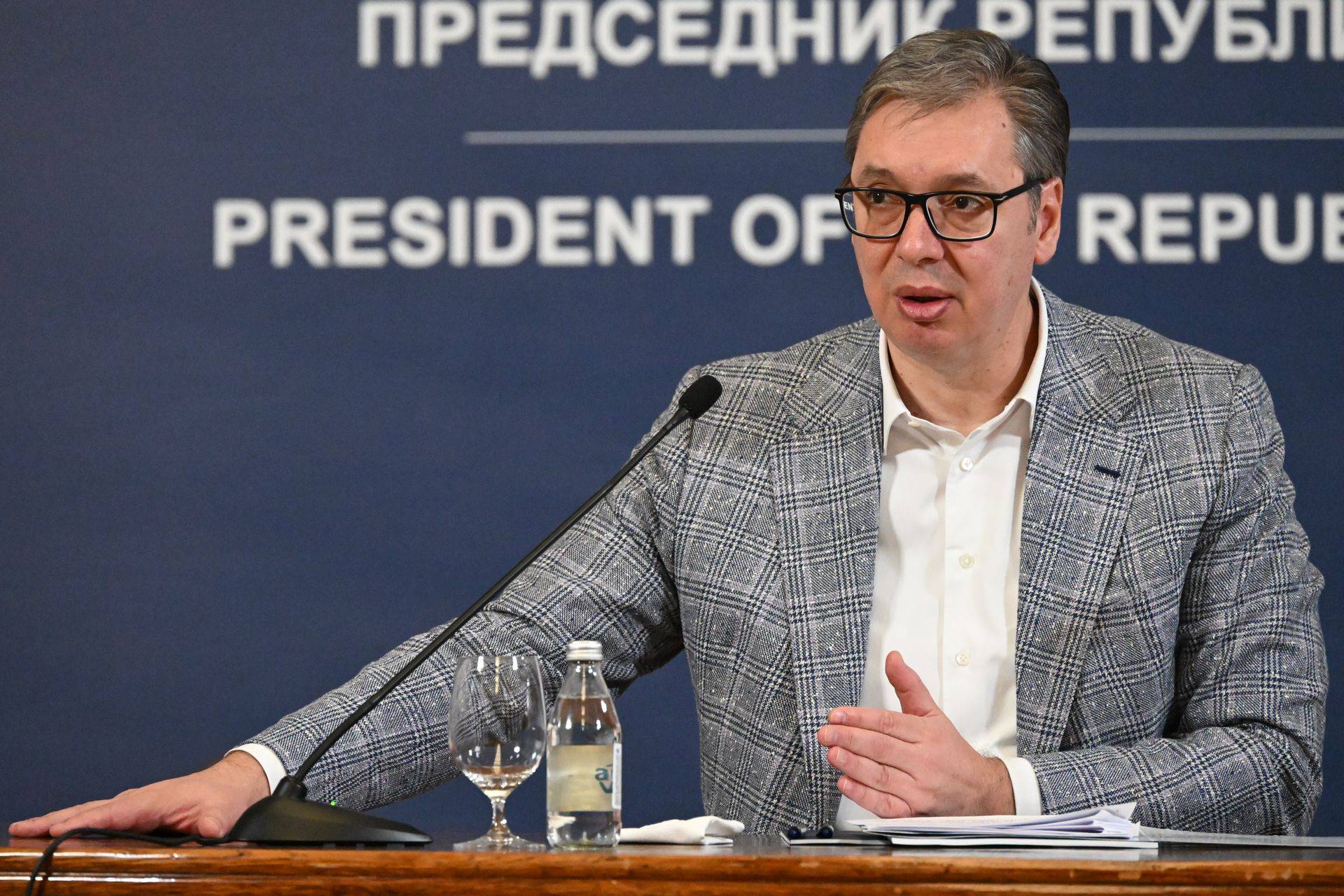 Beograd, 4.01.2026. - Predsednik Srbije Aleksandar Vucic obratio se novinarima po zavrsetku sednice Saveta za nacionalnu bezbednost, danas u Predsednistvu. (BETAPHOTO/PREDSEDNISTVO REPUBLIKE SRBIJE/Dimitrije Goll)