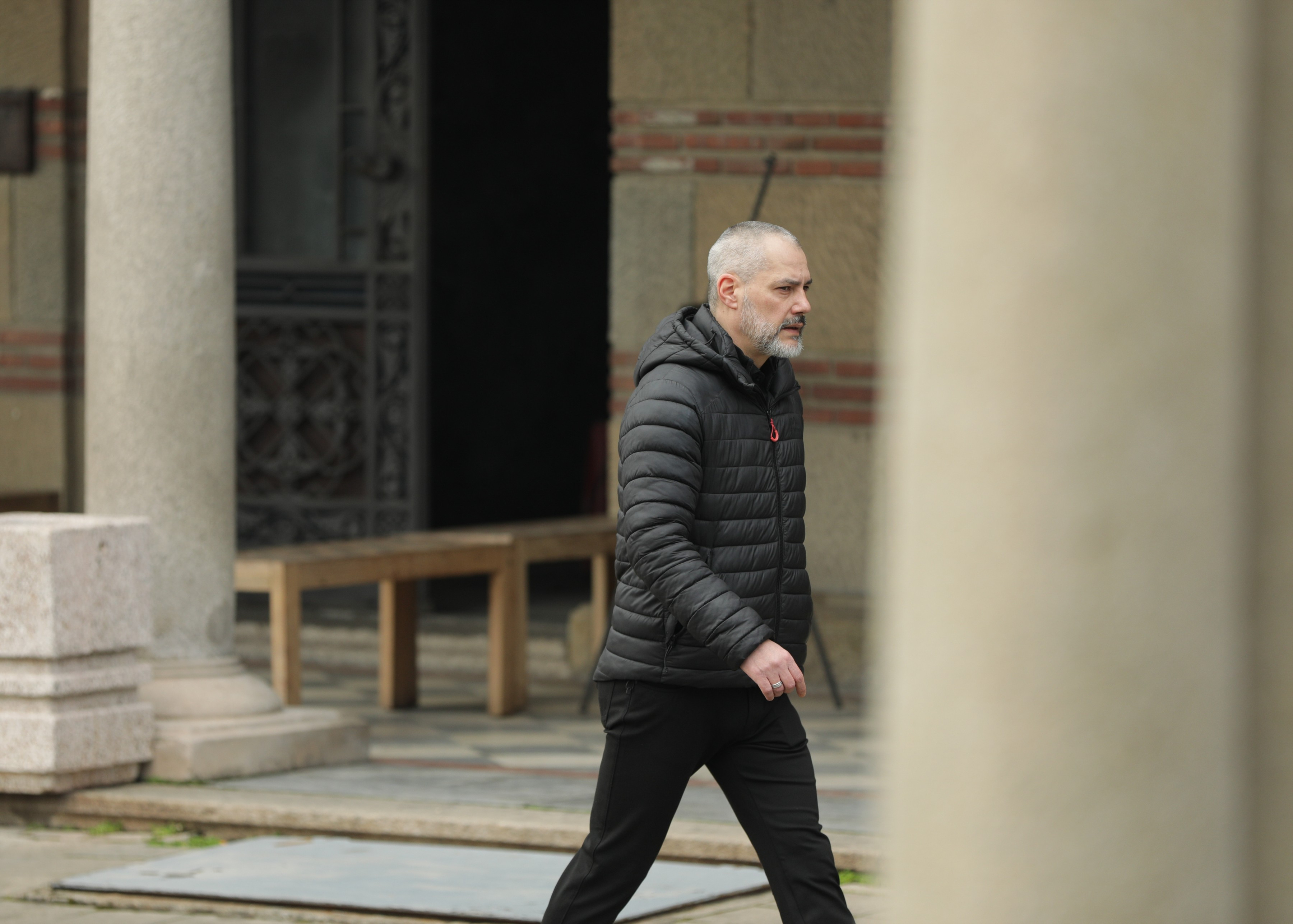 The funeral for the cremation of singer and actress Senka Velatanlic was held at the New Cemetery.Ispracaj za kremaciju pevacice i glumice Senke Velatanlic  odrzan je na Novom groblju.