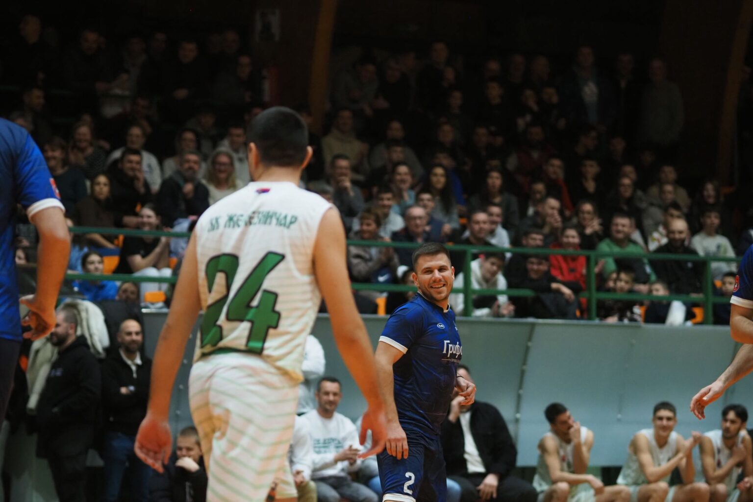 Humanitarna utakmica košarkaša i fudbalera Železničara