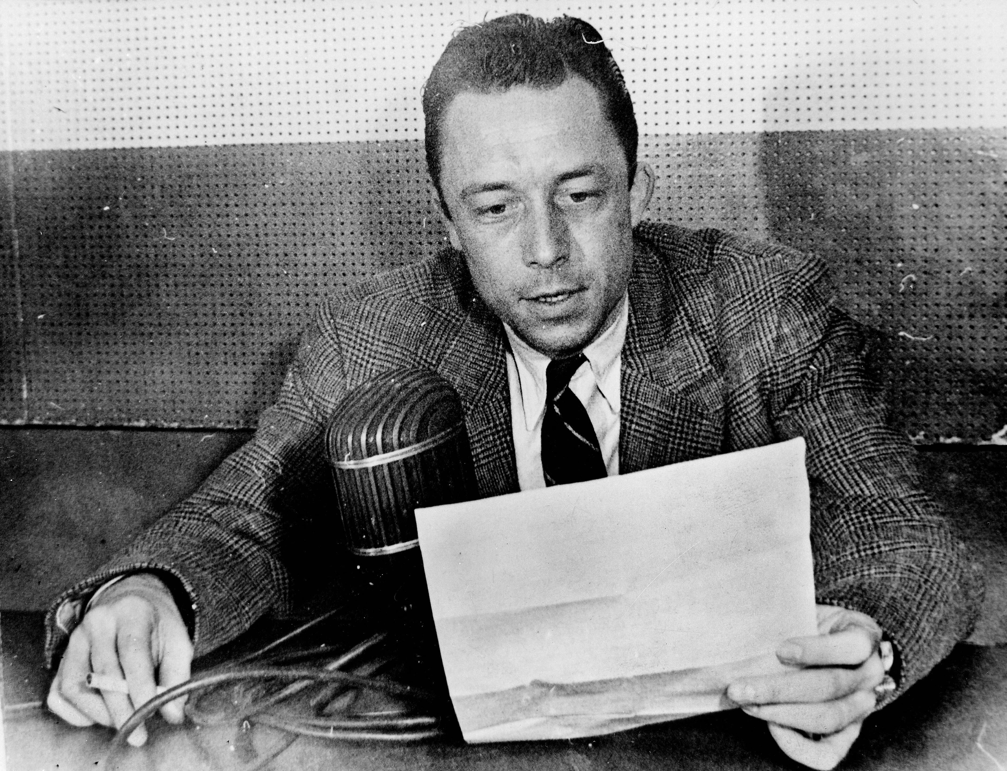 profimedia-0068024250.jpg, Albert Camus (1913-1960), écrivain français, en 1948.     RV-44244,Image: 68024250, License: Rights-managed, Restrictions: , Model Release: no, Credit line: Roger-Viollet via AFP / Roger Viollet / Profimedia