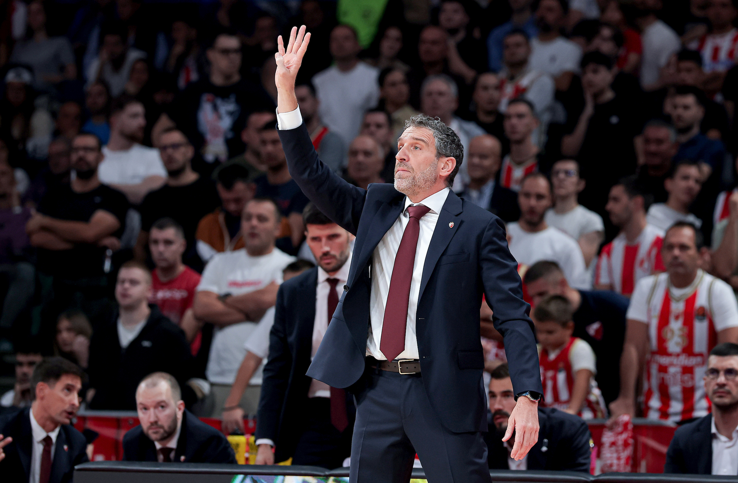Crvena Zvezda's head coach Ibon Navarro