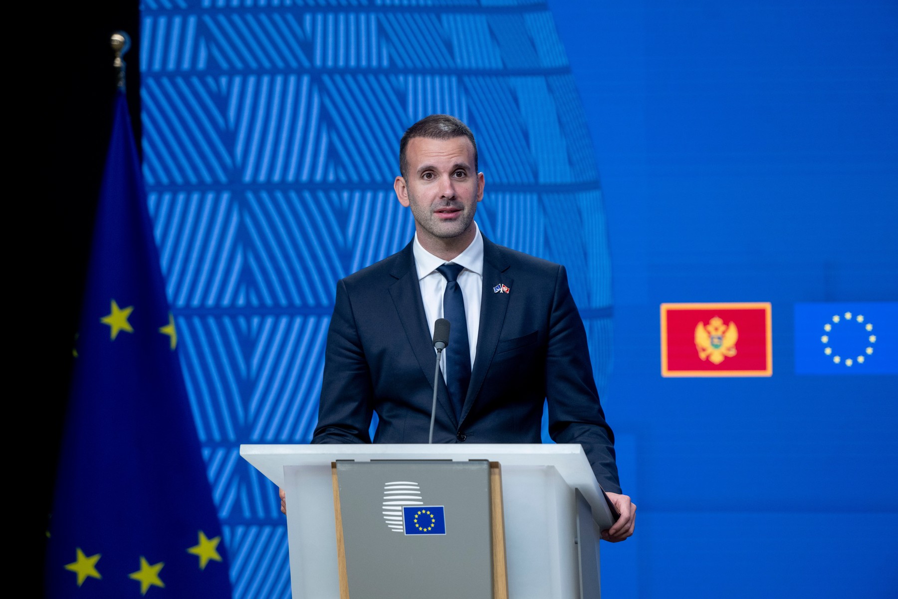 Crna Gora Brisle EU pokrivalica profimedia-1116535081.jpg
