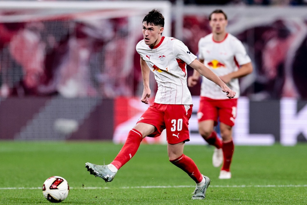 epa13294963 Andrija Maksimovic of Leipzig in action