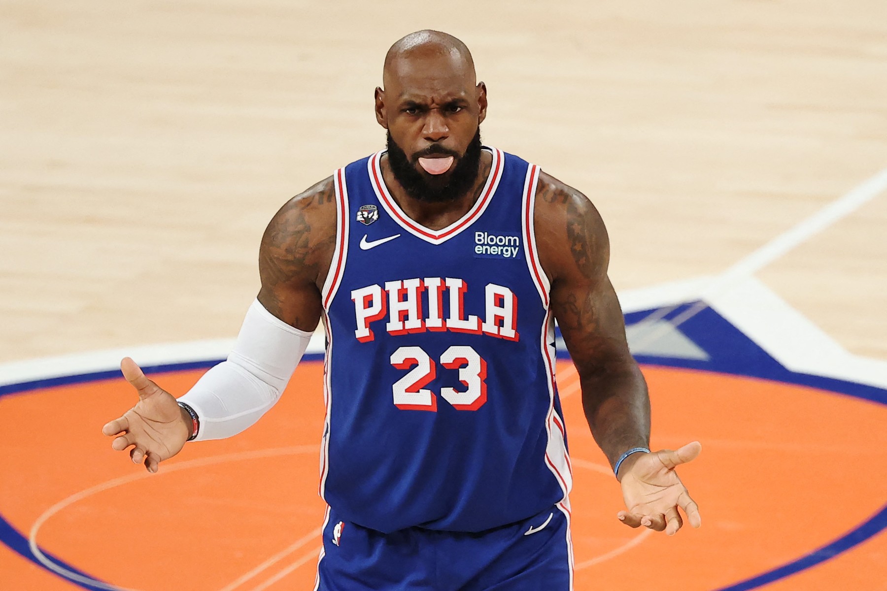 NEW YORK, NEW YORK - OCTOBER 20: LeBron James #23 of the Phila