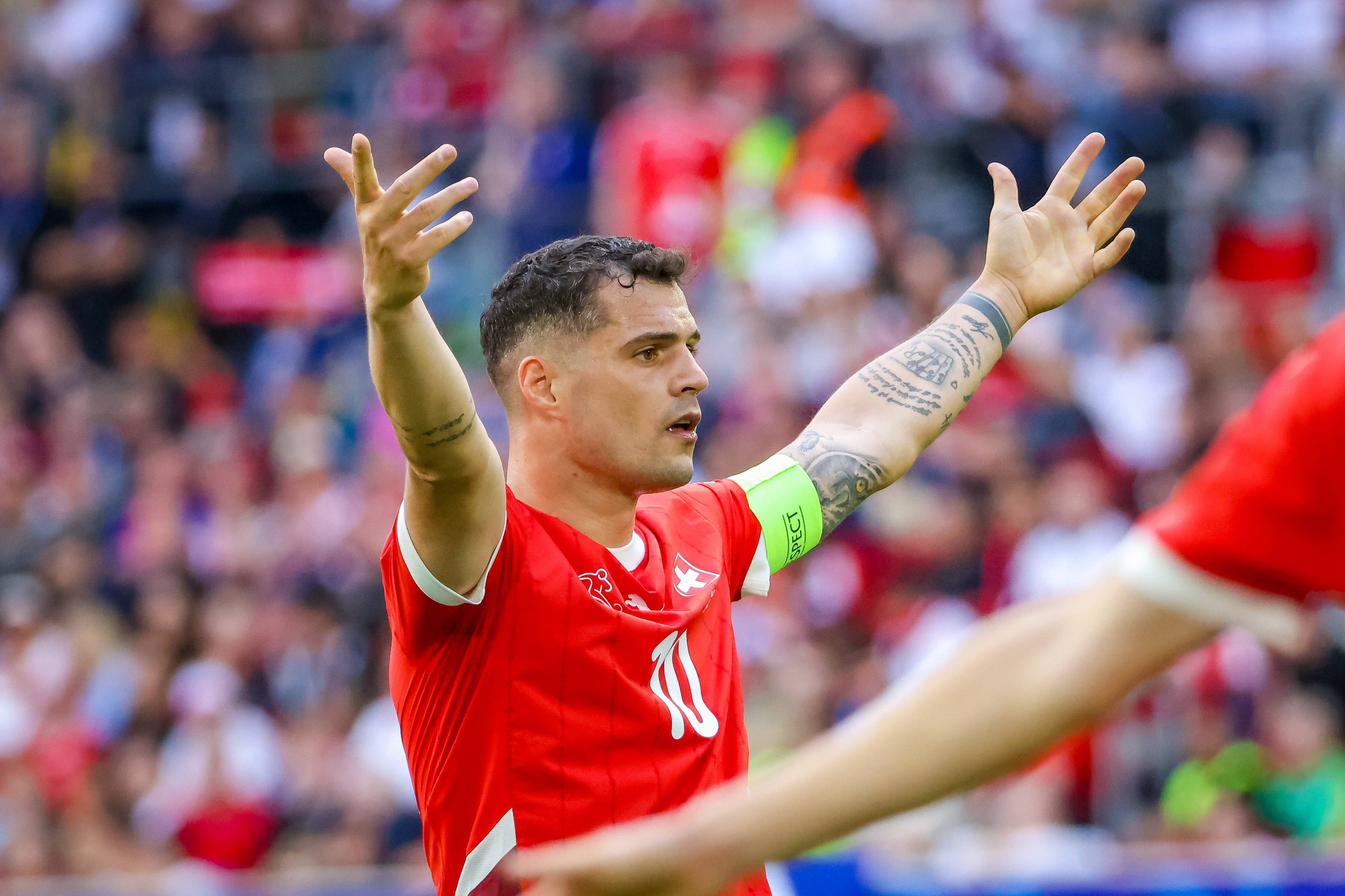 Granit Xhaka, Schweizer Fussballspieler, Nationalspieler, Captain der Schweizer Nationalmannschaft