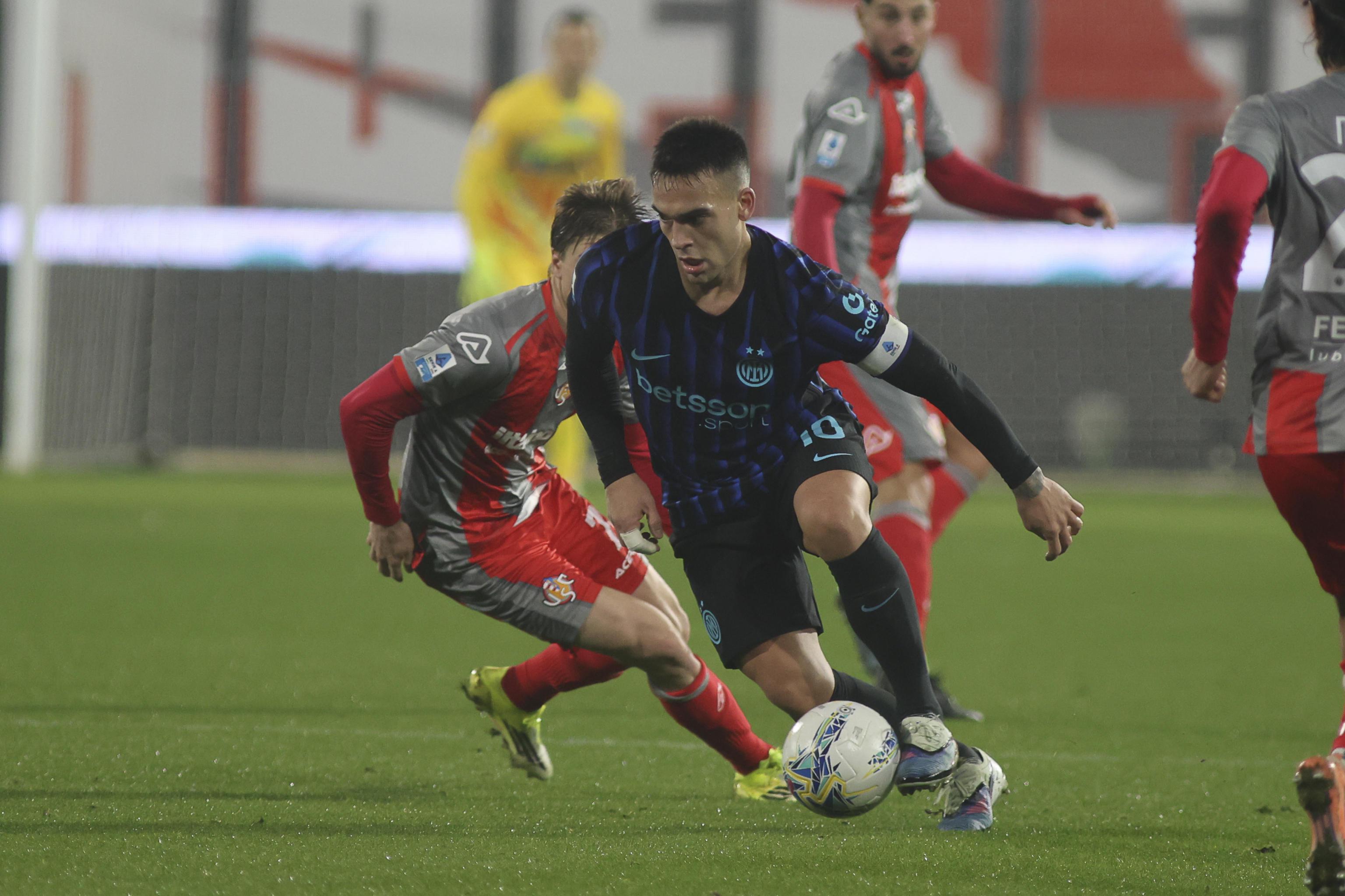 Inter FC's Lautaro Martinez in action during the Italian Serie A match match against US Cremonese
