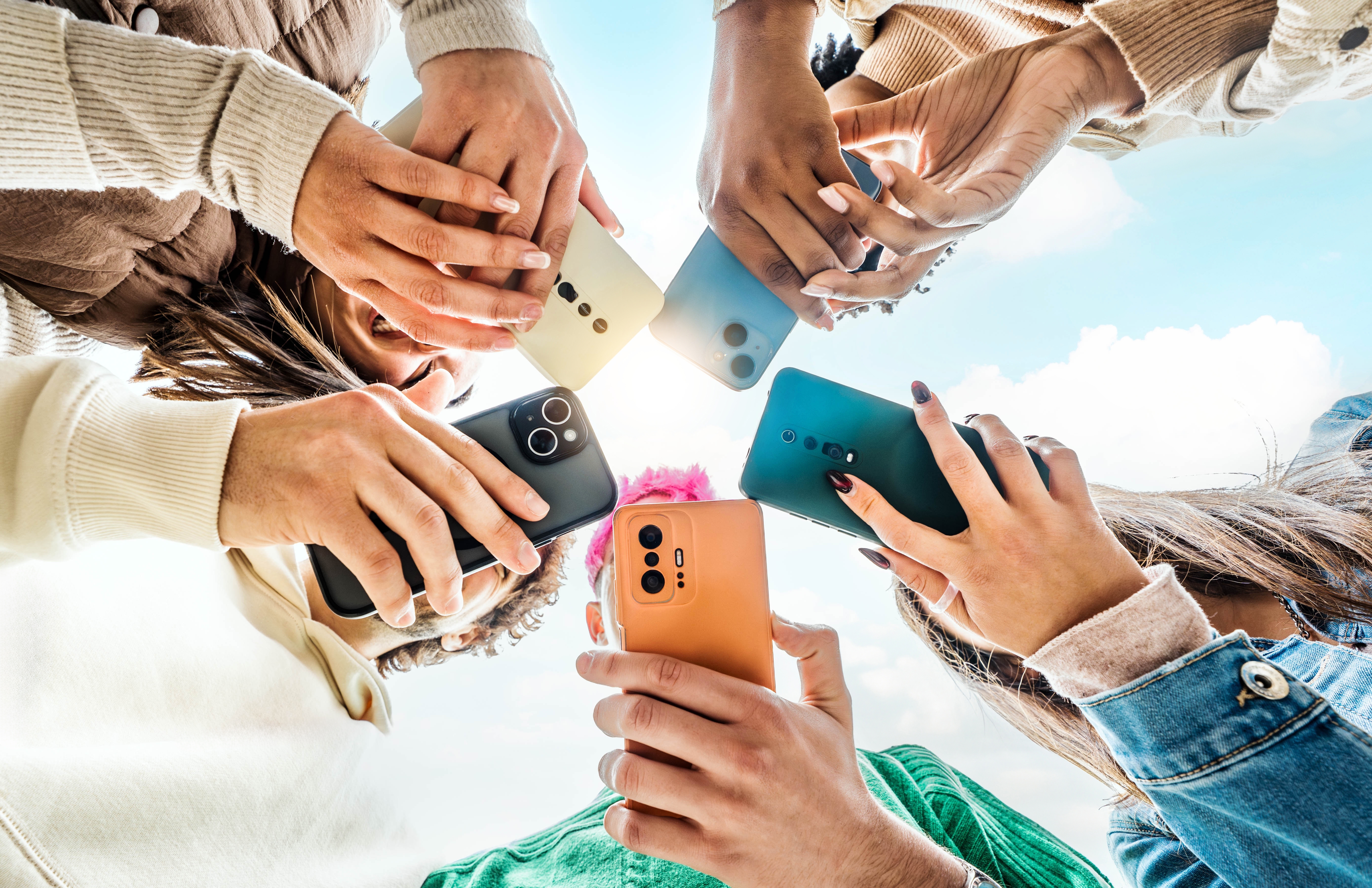 Društvene mreže ilustracija shutterstock_2598090245.jpg