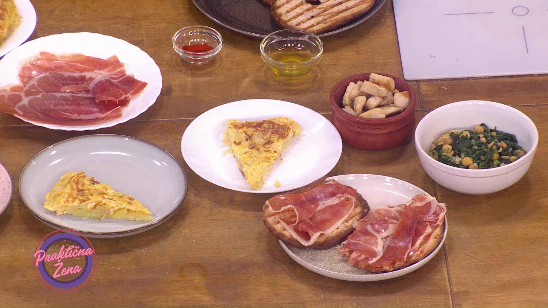 Praktična žena - Tapas PScreen 03.jpg