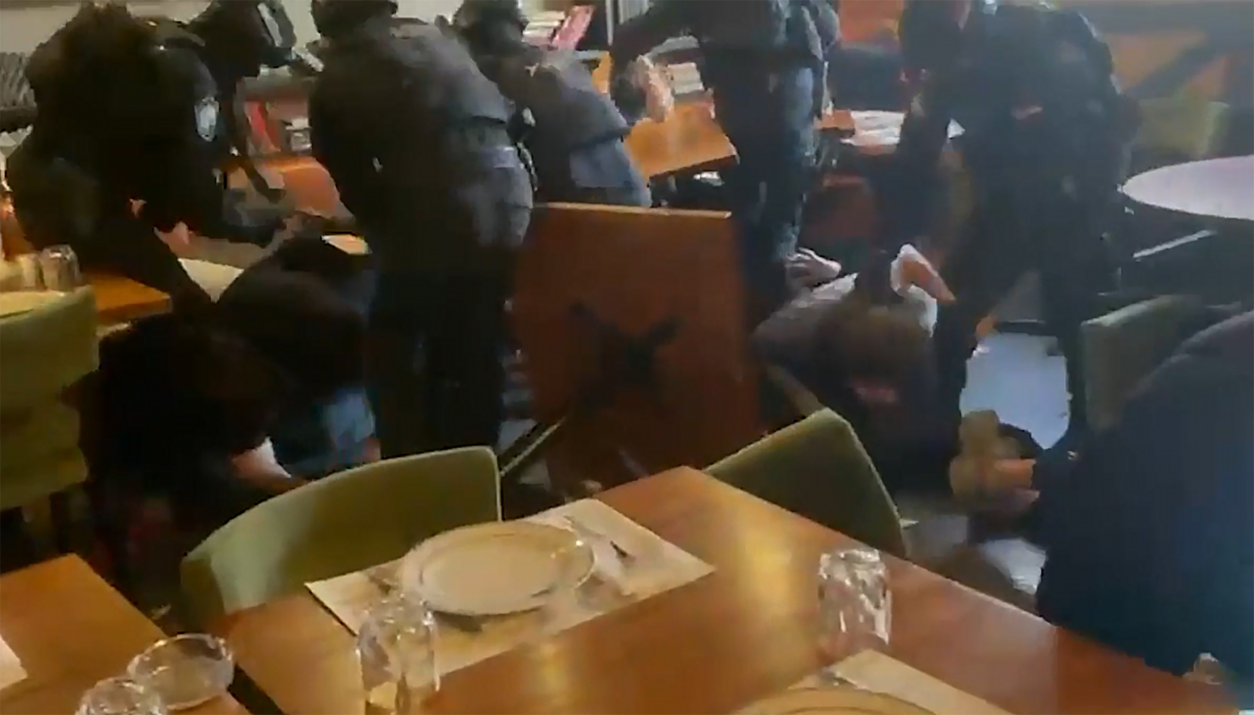 hapsenje lokal policija 13.jpg