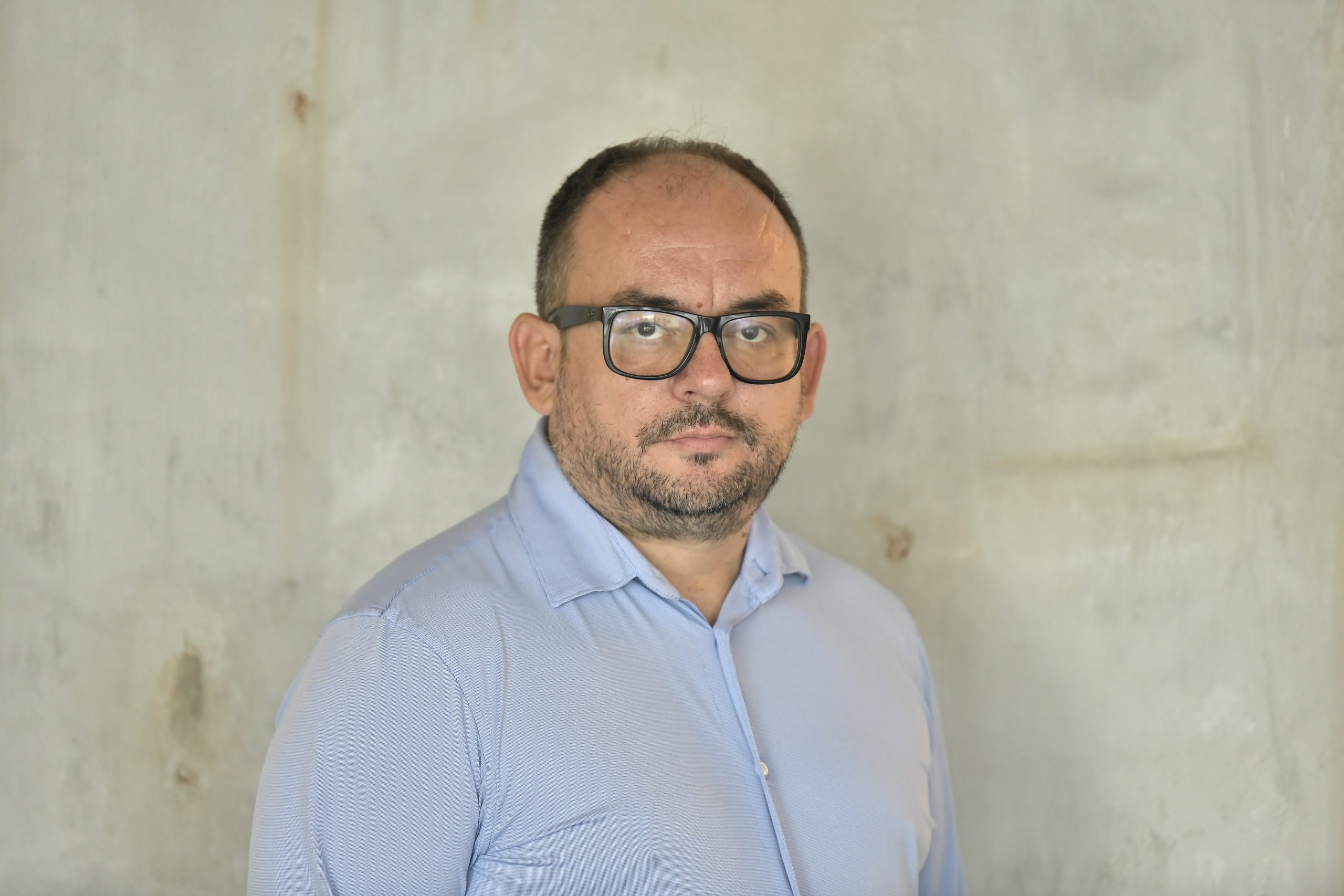 Nikola Jovanović Džoni urednik novina Nova foto Nova (1).jpg