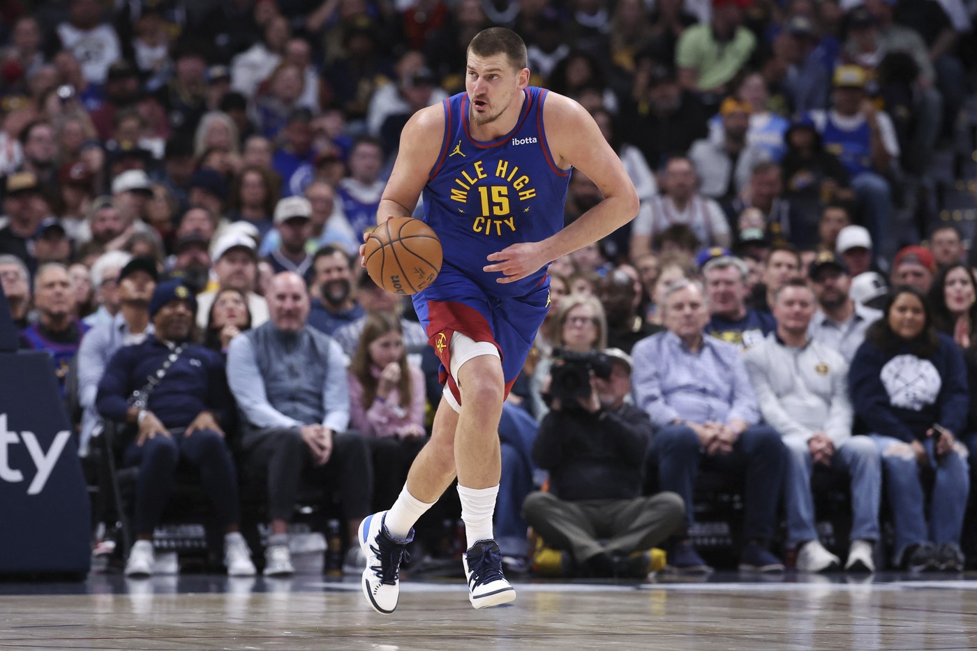 Nikola Jokic #15 of the Denver Nug