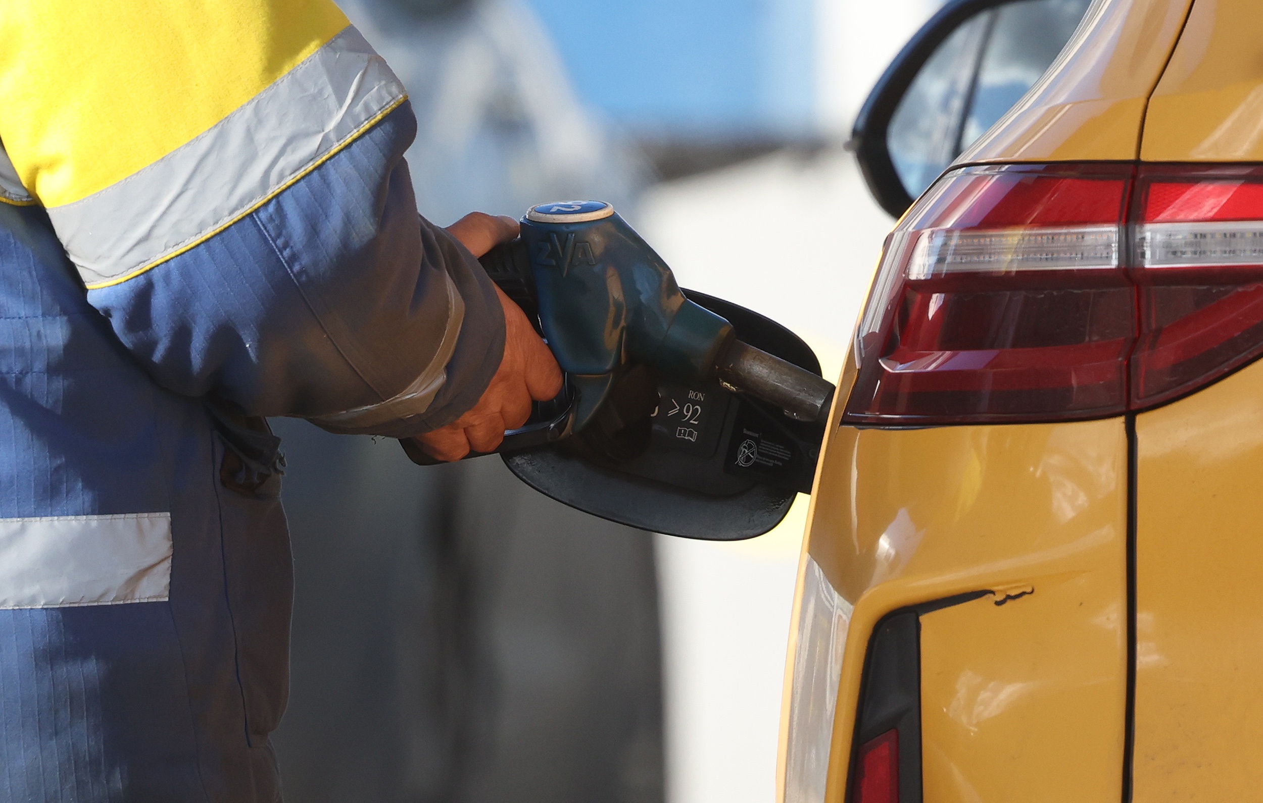 Gorivo cene benzinska pumpa 13377696.jpg