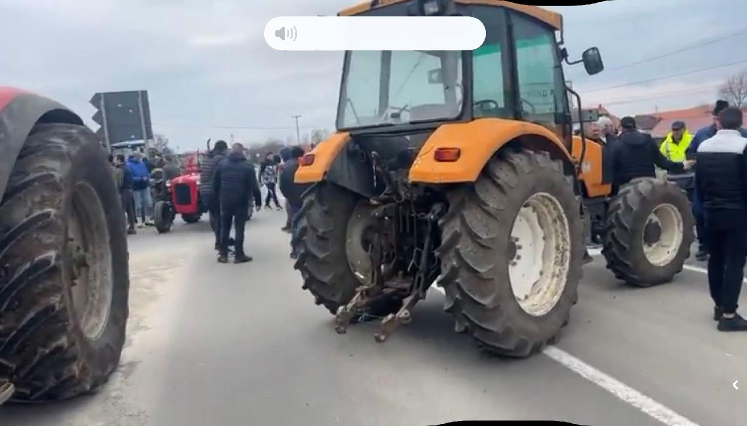 Kragujevac, protest, bolokada, poljoprivrednici, bolikran put Kragujevac Topola, selo Cerovac