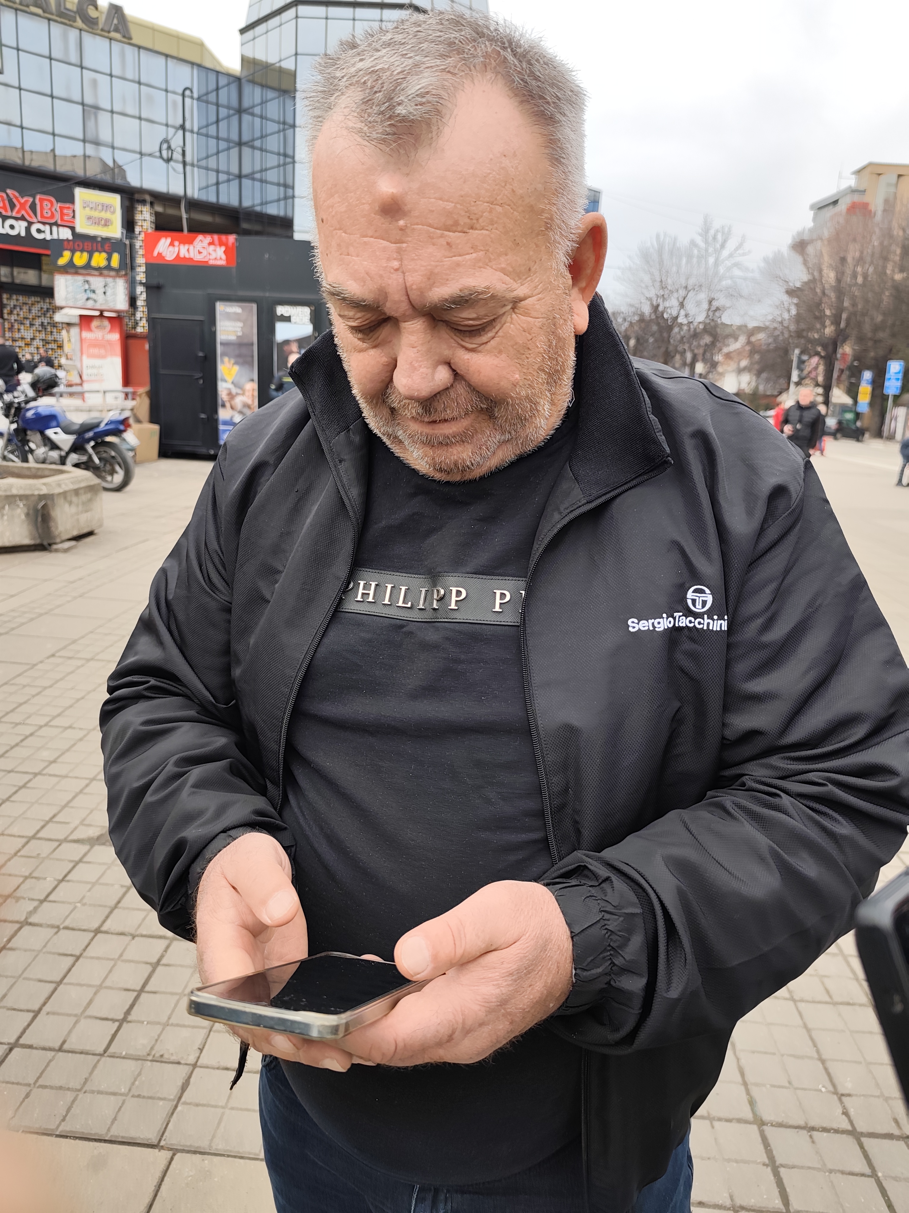 Slavoljub Mikić, otac Marka kojibje umro od operacije krajnika, Marko Mikić otac