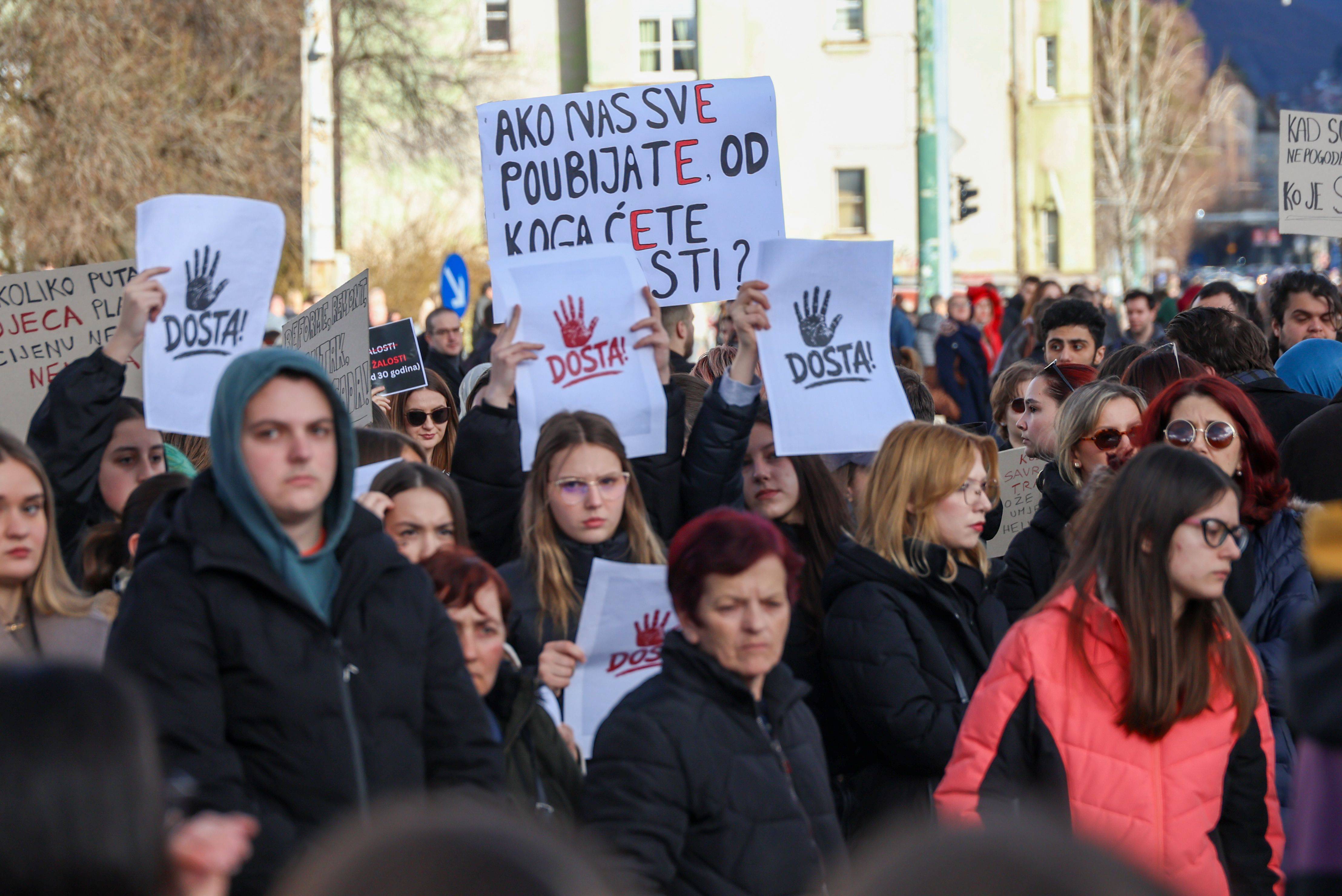 Sarajevo, 14.2.2026.- Hiljade ljudi okupilo se u subotu u Sarajevu na dan zalost