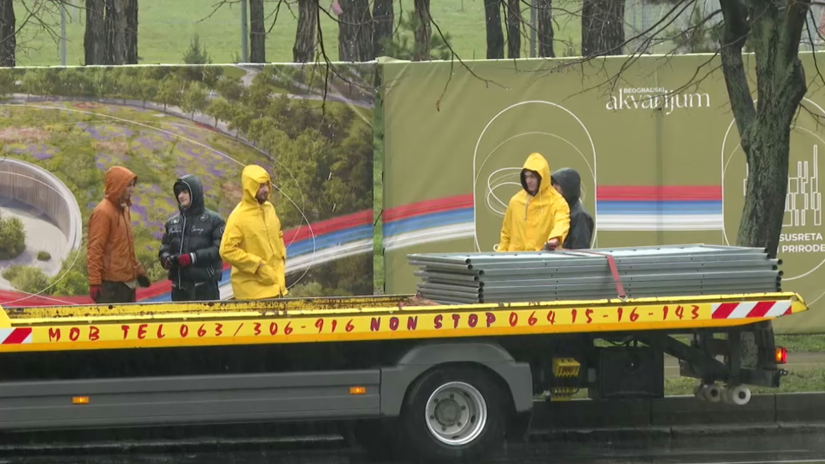 Radnici se vratili u Park Ušće, Screenshot 2026-02-15 214923.png