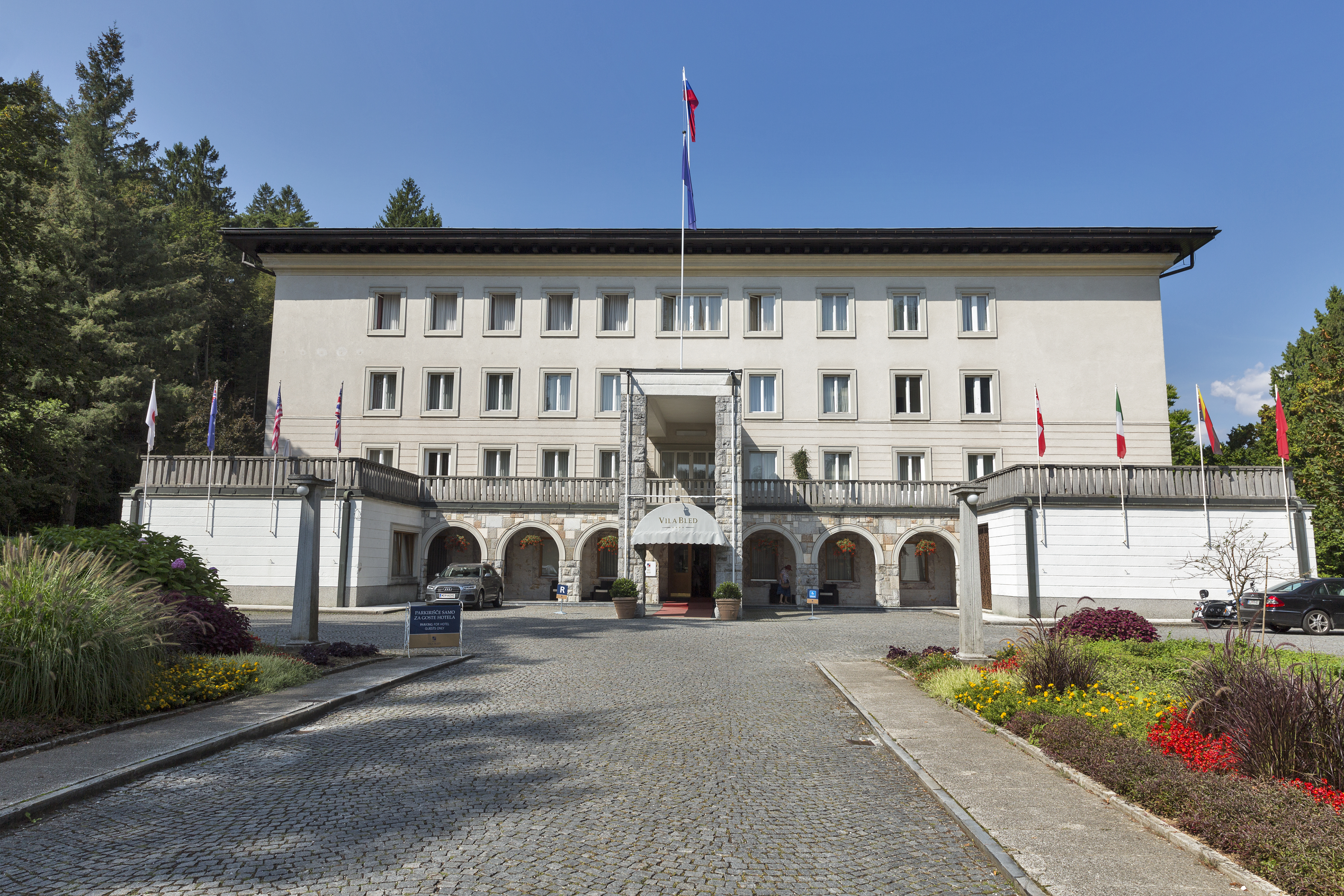 Bled shutterstock_515635282 Sergiy Palamarchuk.jpg