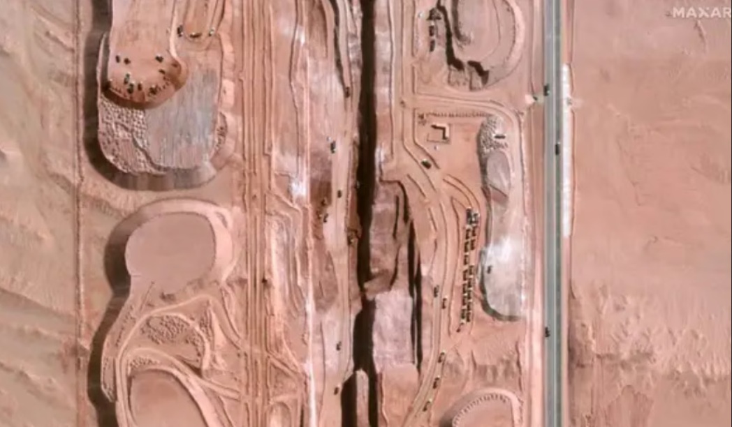 Satelitski snimak iskopavanja zemlje za projekat