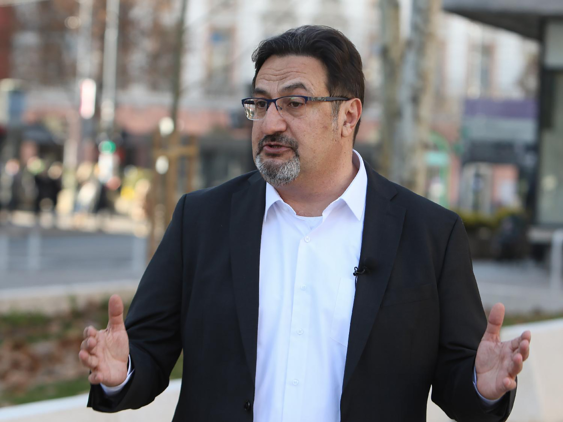 Aris Movsesijan (1).jpg