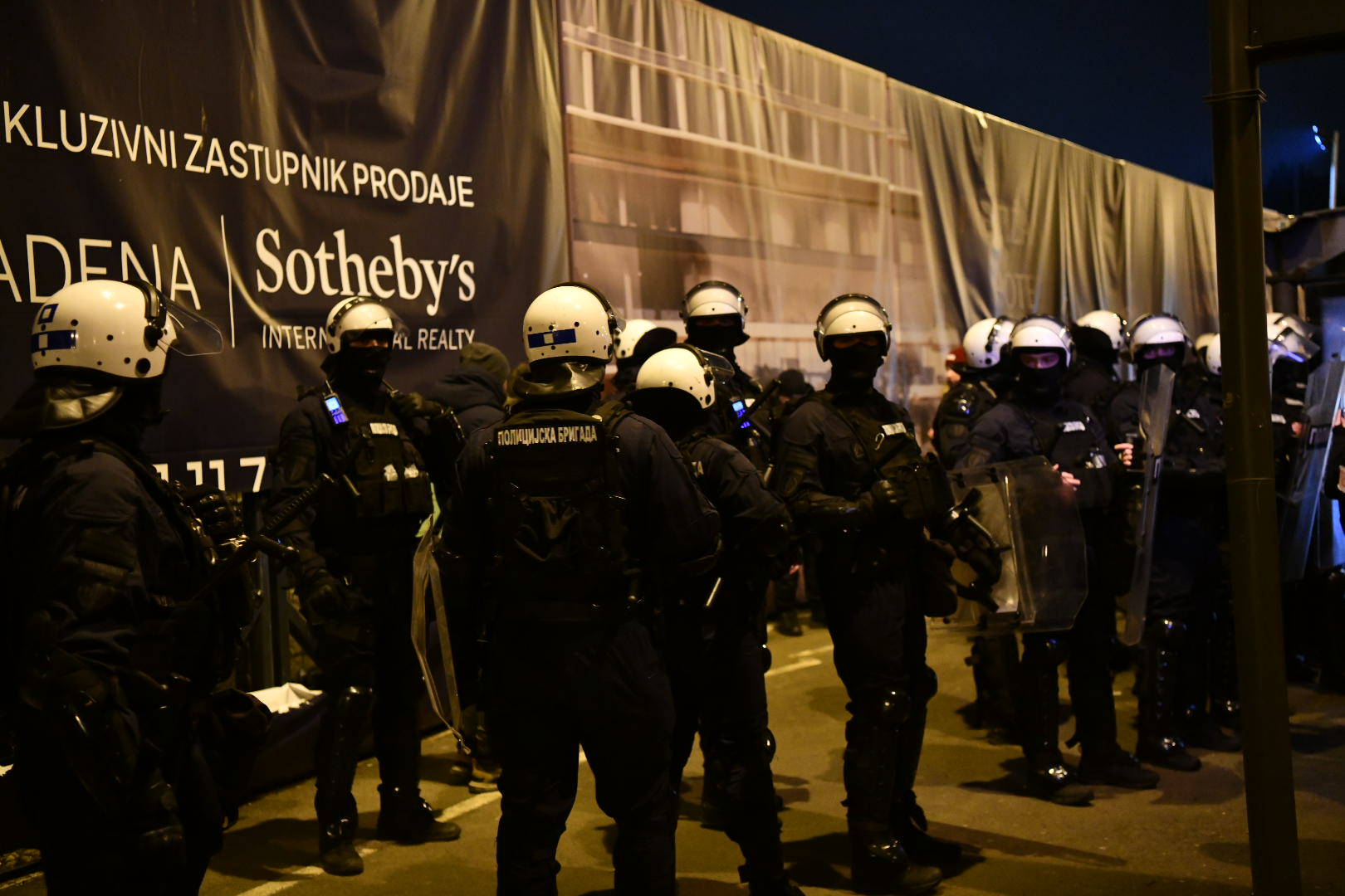 Protest Ušće Beograd, Protest protiv izgradnje akvarijuma, tj. protiv uništavanja parka Ušće