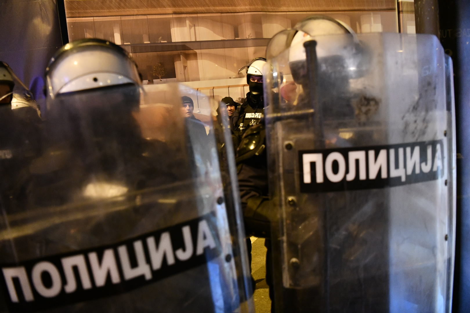 Protest Ušće Beograd, Protest protiv izgradnje akvarijuma, tj. protiv uništavanja parka Ušće