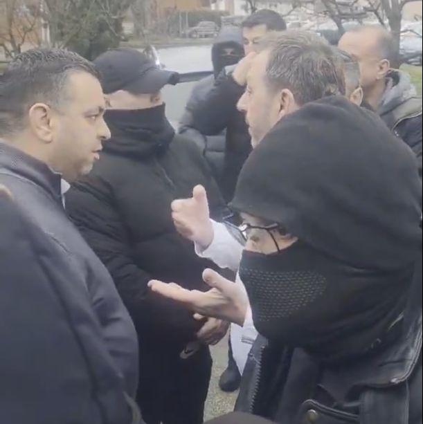 Meštani Guče izašli da odbrane studente od batinaša Screenshot 2026-02-21 205746.png