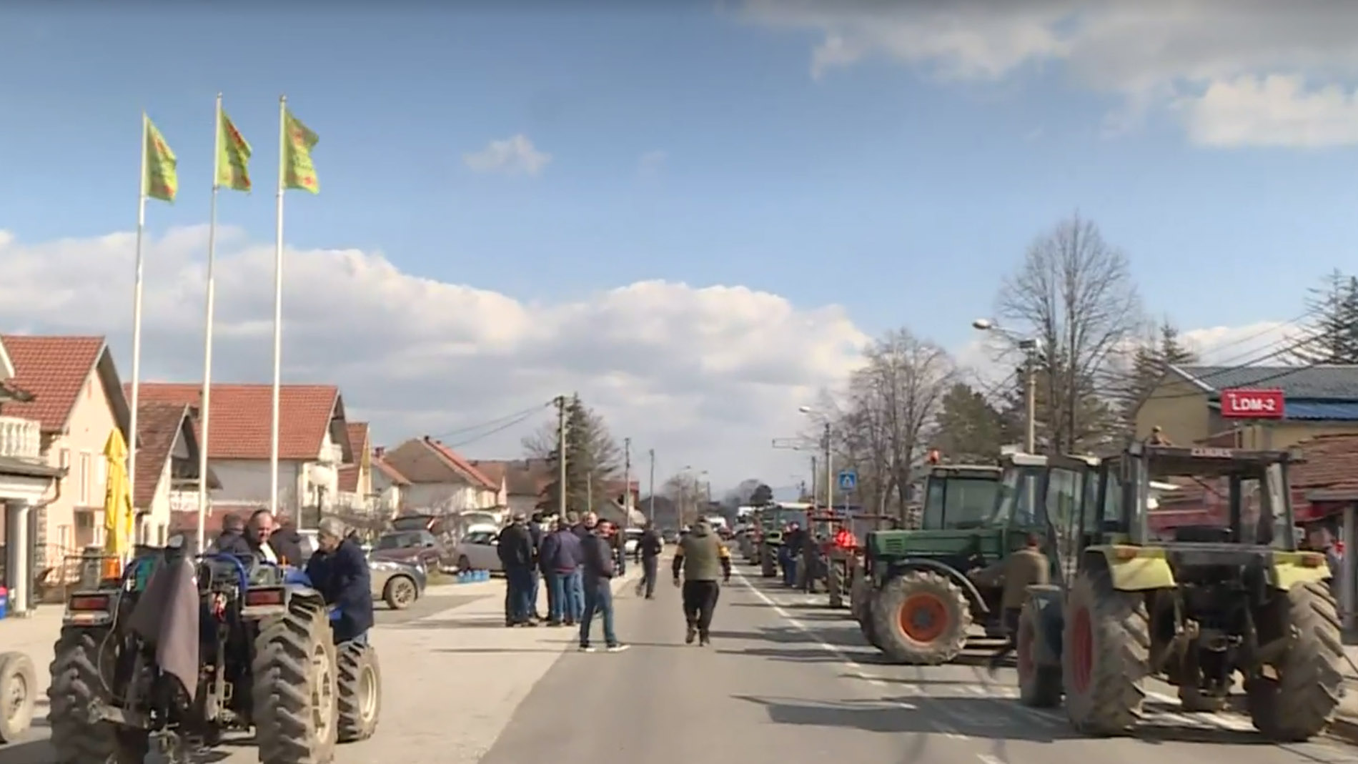 poljoprivrednici blokada03 foto n1.jpg