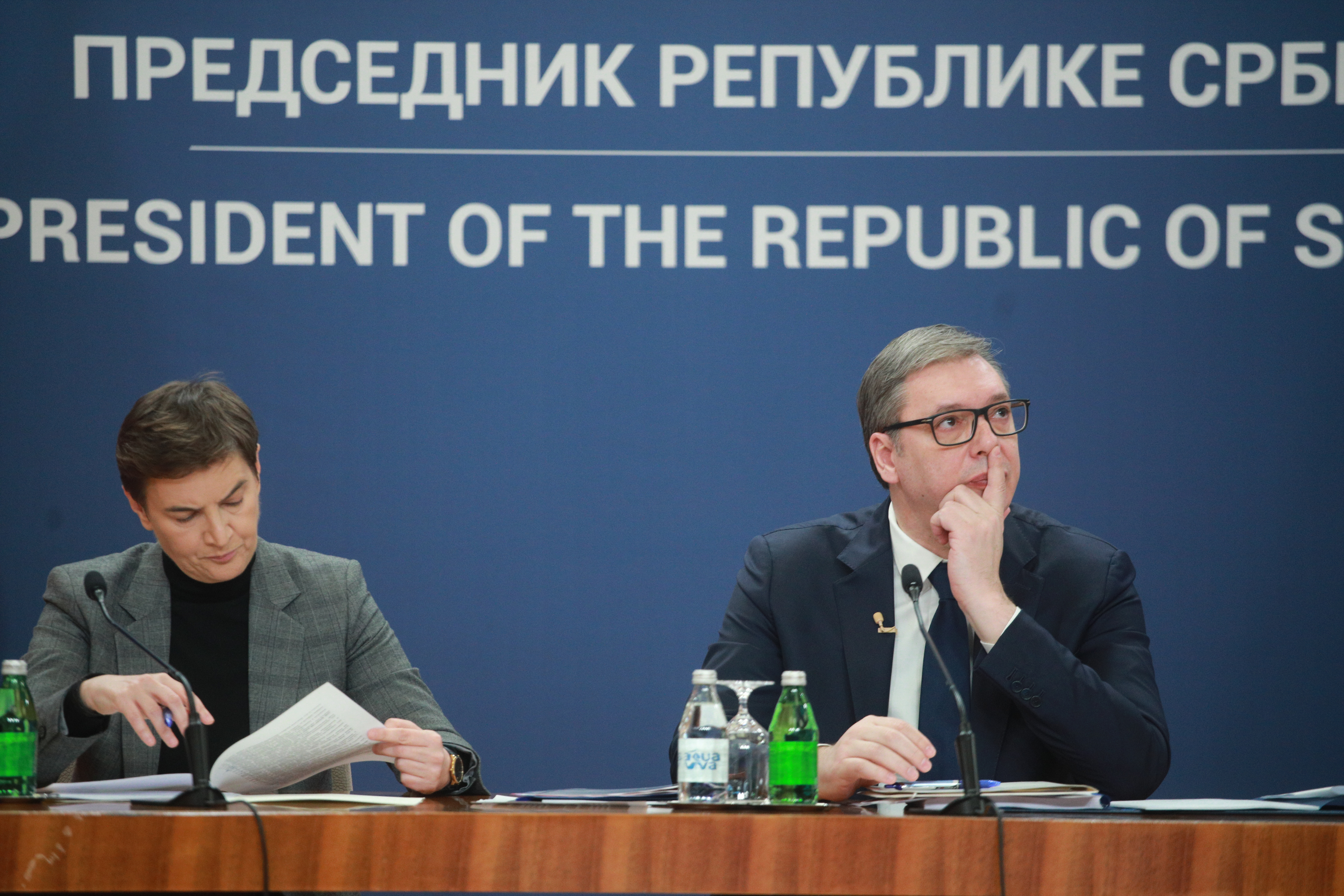 27, januar, 2025, Beograd - Predsednik Republike Srbije Aleksandar Vucic obratio se javnosti sa predsednikom Vlade Republike Srbije Milosem Vucevicem i predsednicom Narodne skupstine Republike Srbije Anom Brnabic u Palati Srbija. P