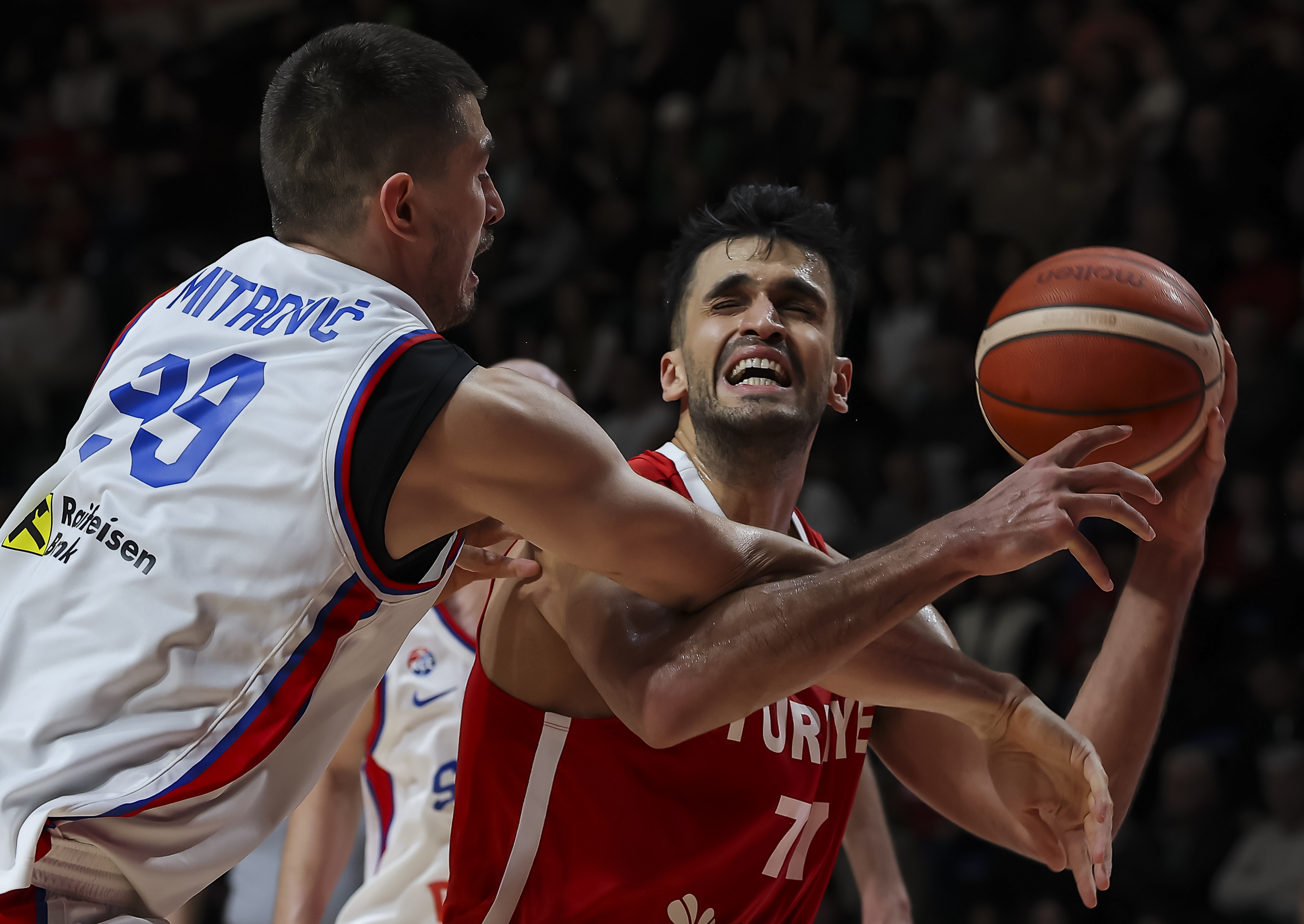 Omer Yurtseven (R) of Turkiye