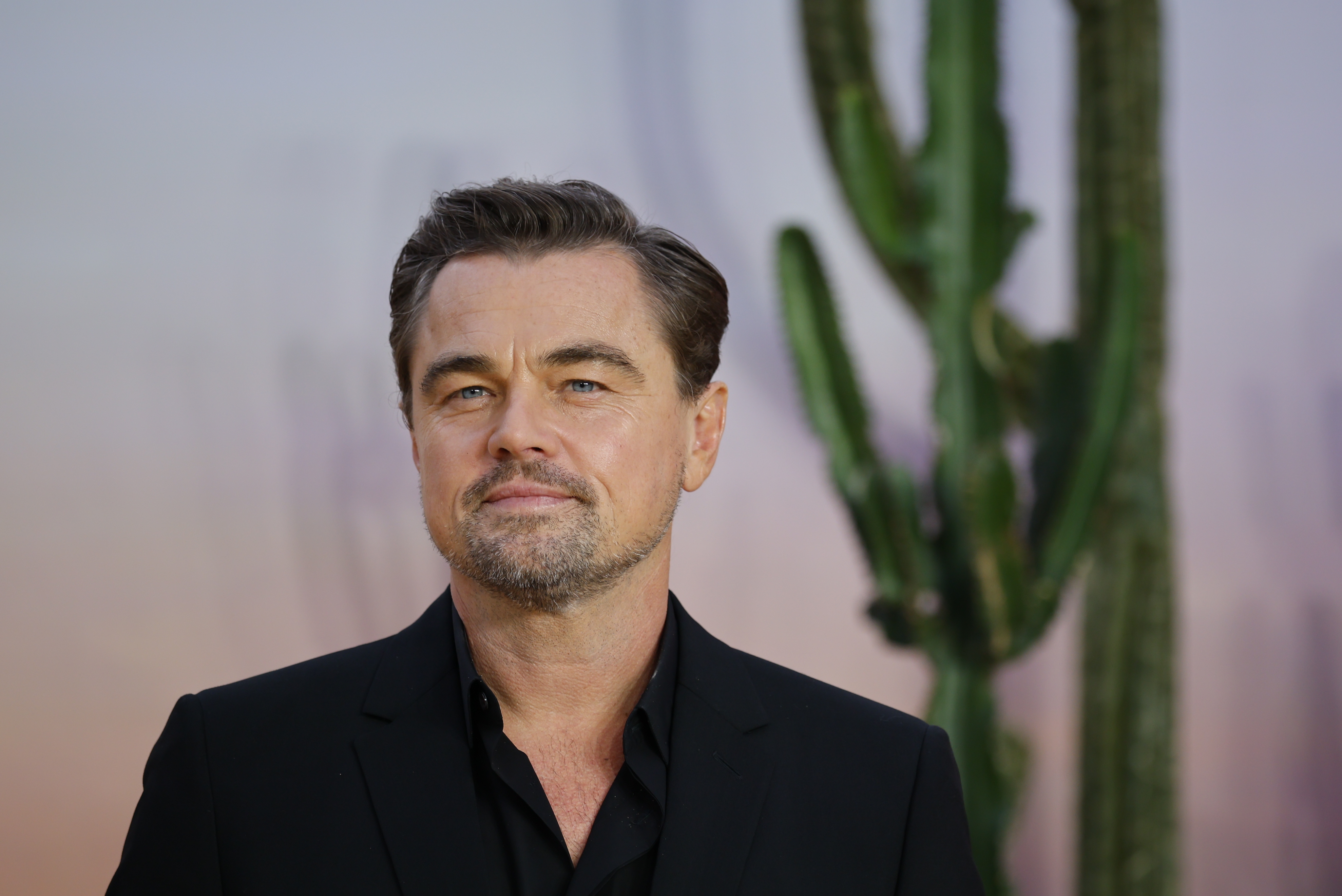 epa12383142 US actor and cast member Leonardo DiCaprio arrives for the UK premiere of 'One Battle After Another' at the Odeon Luxe in Leicester Square, London, Britain, 16 September 2025.  EPA/TOLGA AKMEN