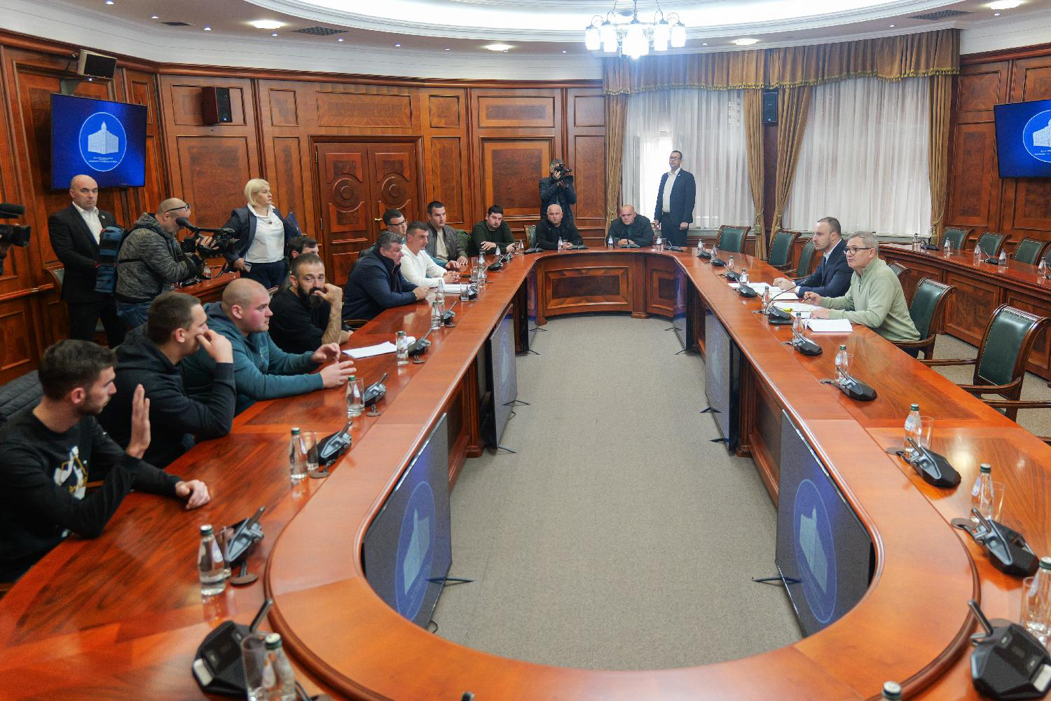 sastanak poljoprivrednika u vladi dragan glamočić vlada poljoprivrednici