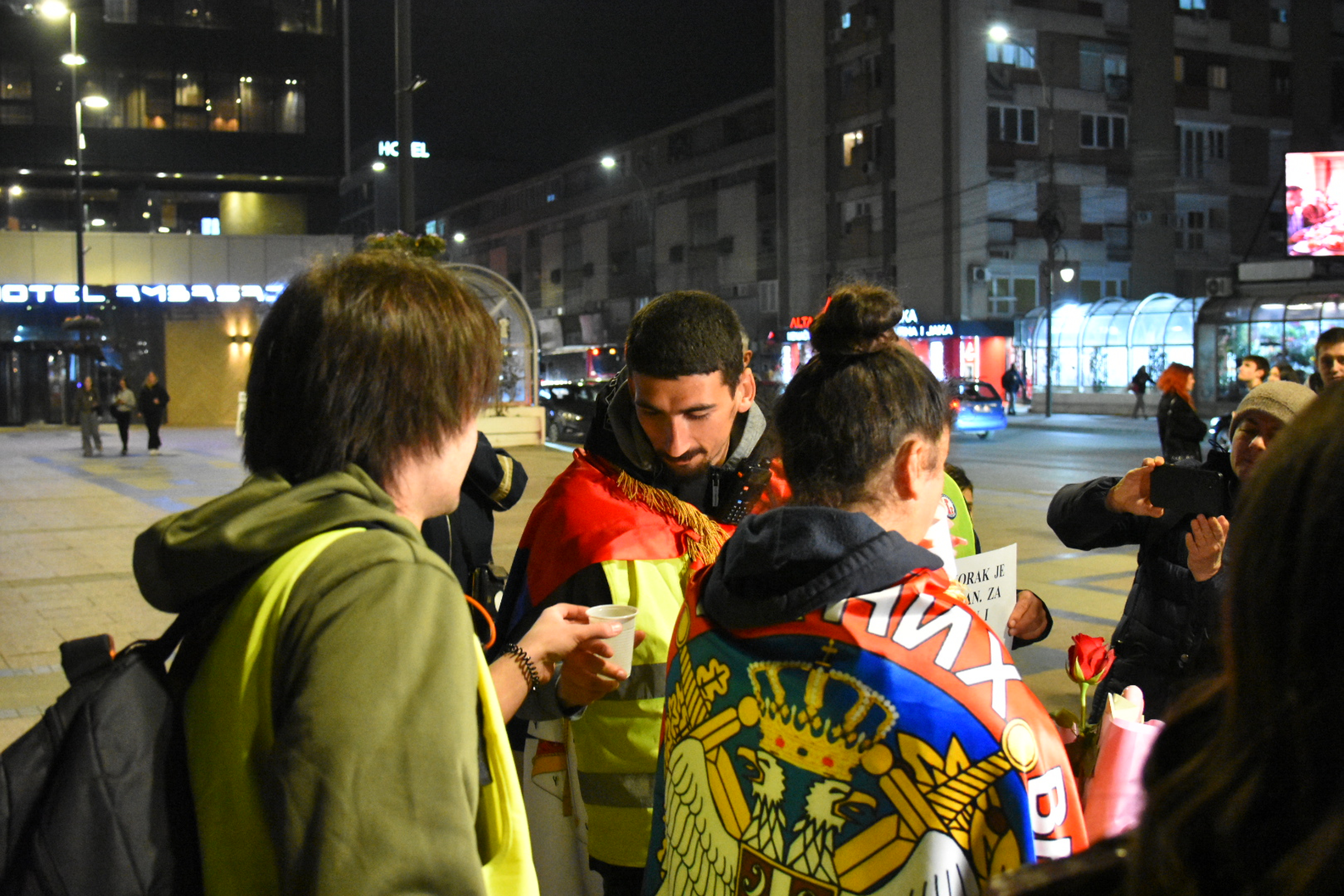 Aleksandar Jovanov Niš doček pešačnje Vršac Niš prikupljanje sredstava za lečenje Nikola Mrdaković Katarina Dragaš