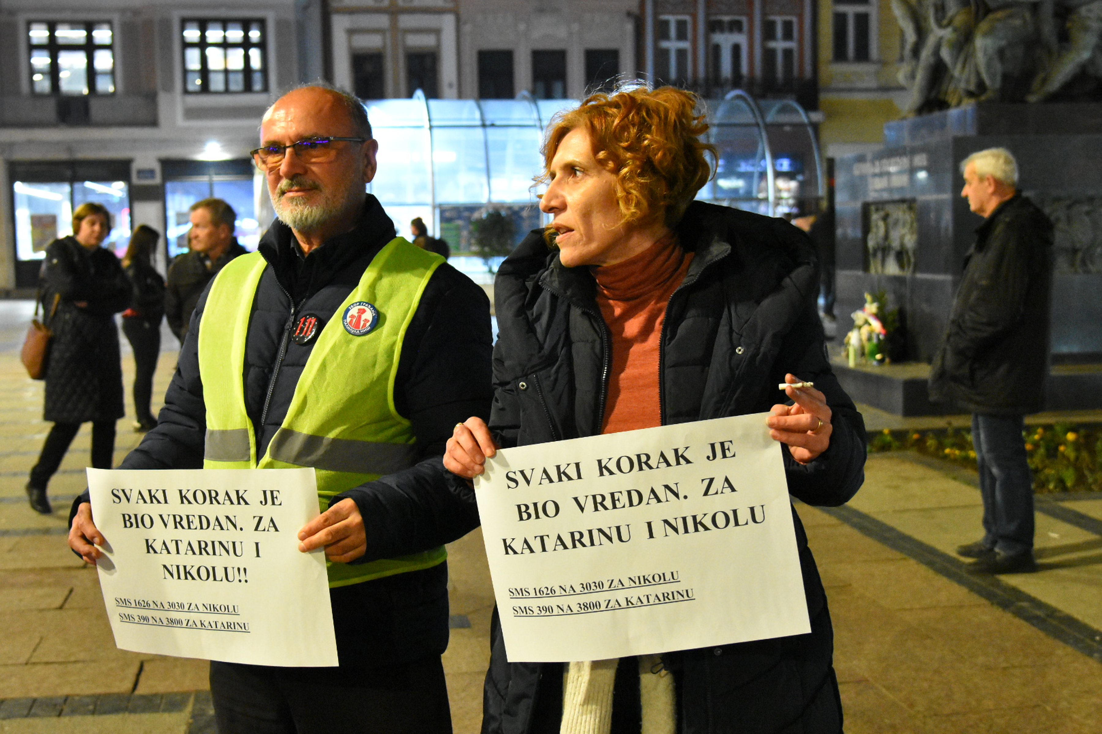Niš doček pešačnje Vršac Niš prikupljanje sredstava za lečenje Nikola Mrdaković Katarina Dragaš