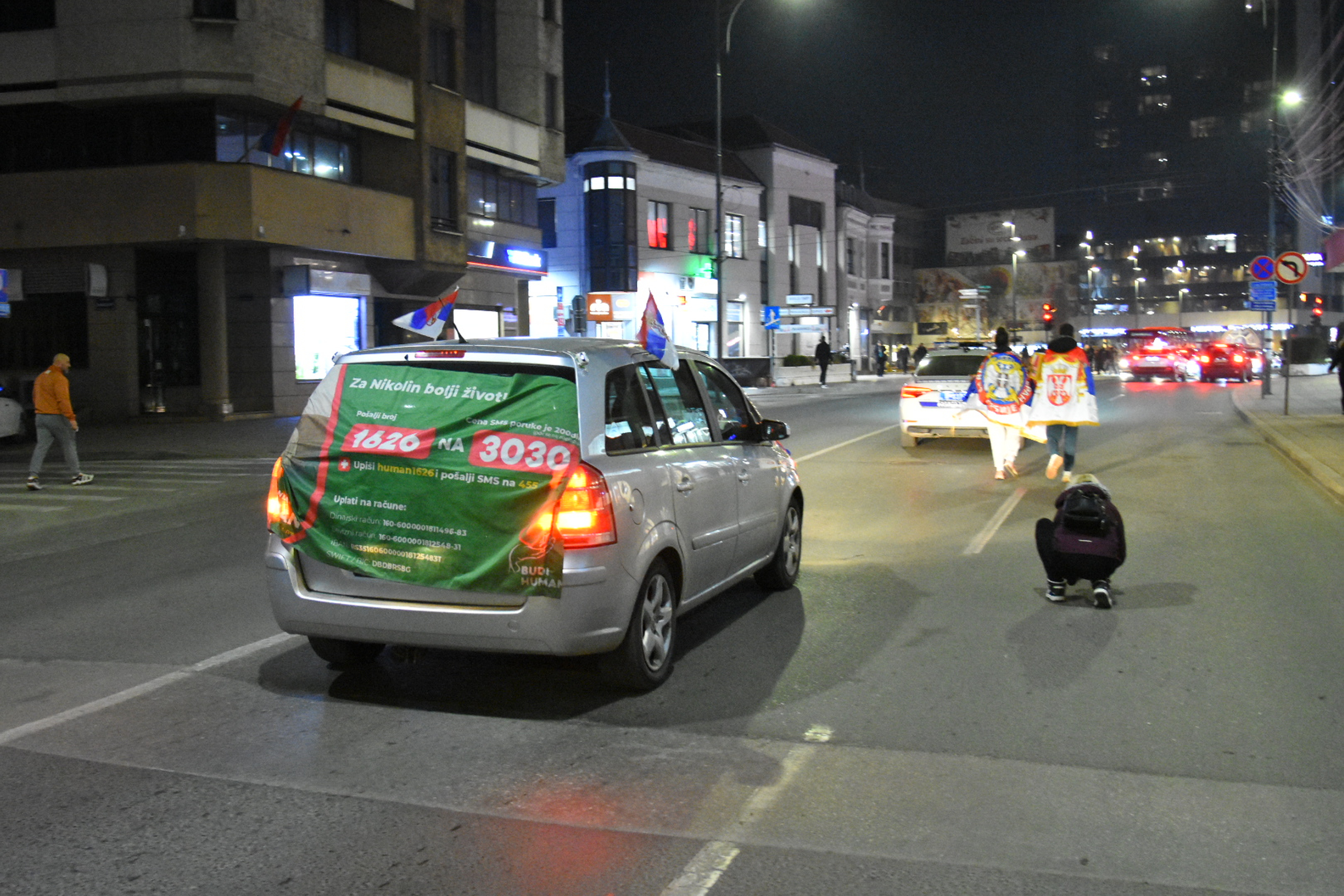 Niš doček pešačnje Vršac Niš prikupljanje sredstava za lečenje Nikola Mrdaković Katarina Dragaš