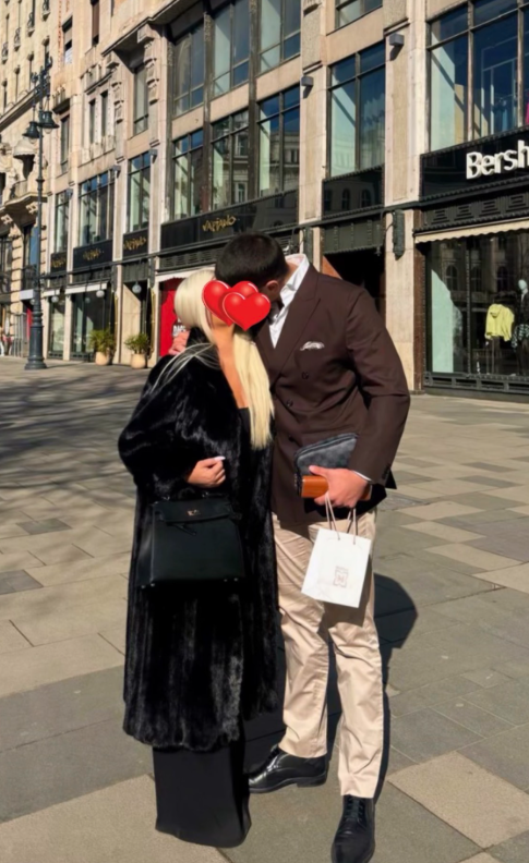 Printskrin Instagram/darabubamara_official