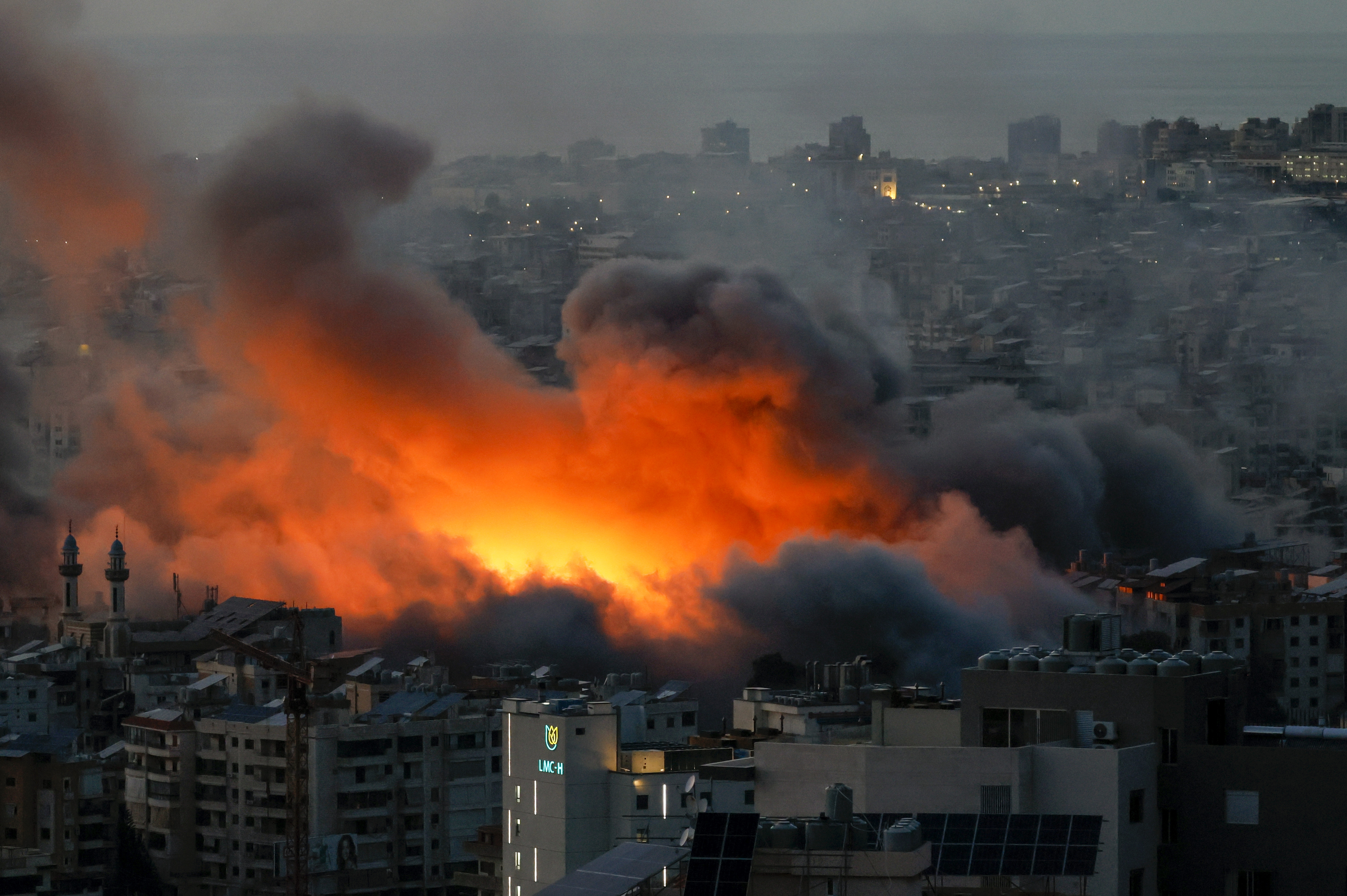 epa12799628 Smoke and flames rise following an Israeli airstrike on Dahieh, a predominantly Shia Muslim suburb in the south of Beirut, Lebanon, 06 March 2026. The Israeli military stated it is conductin