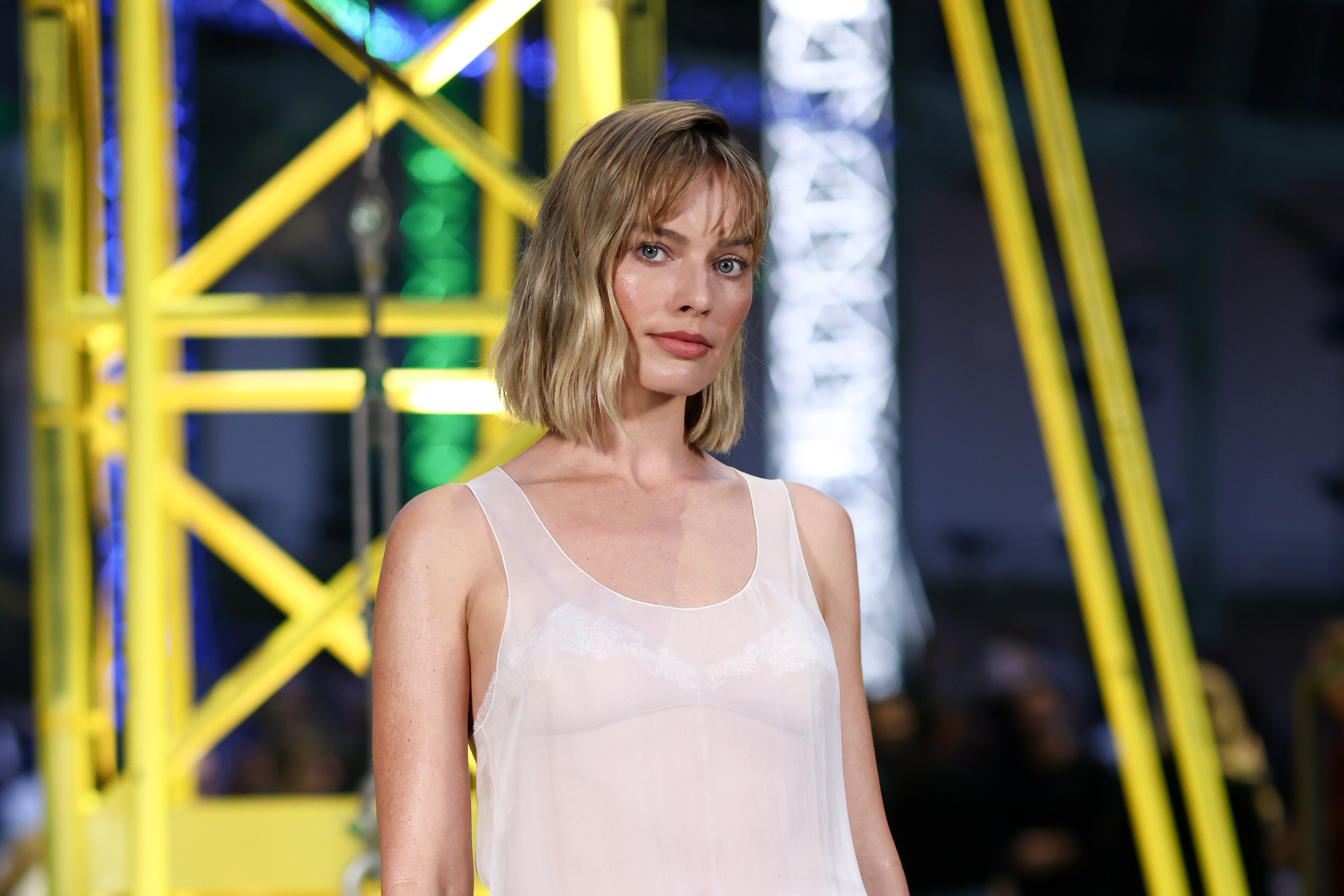 Margot Robbie Margo Robi  (1).jpg