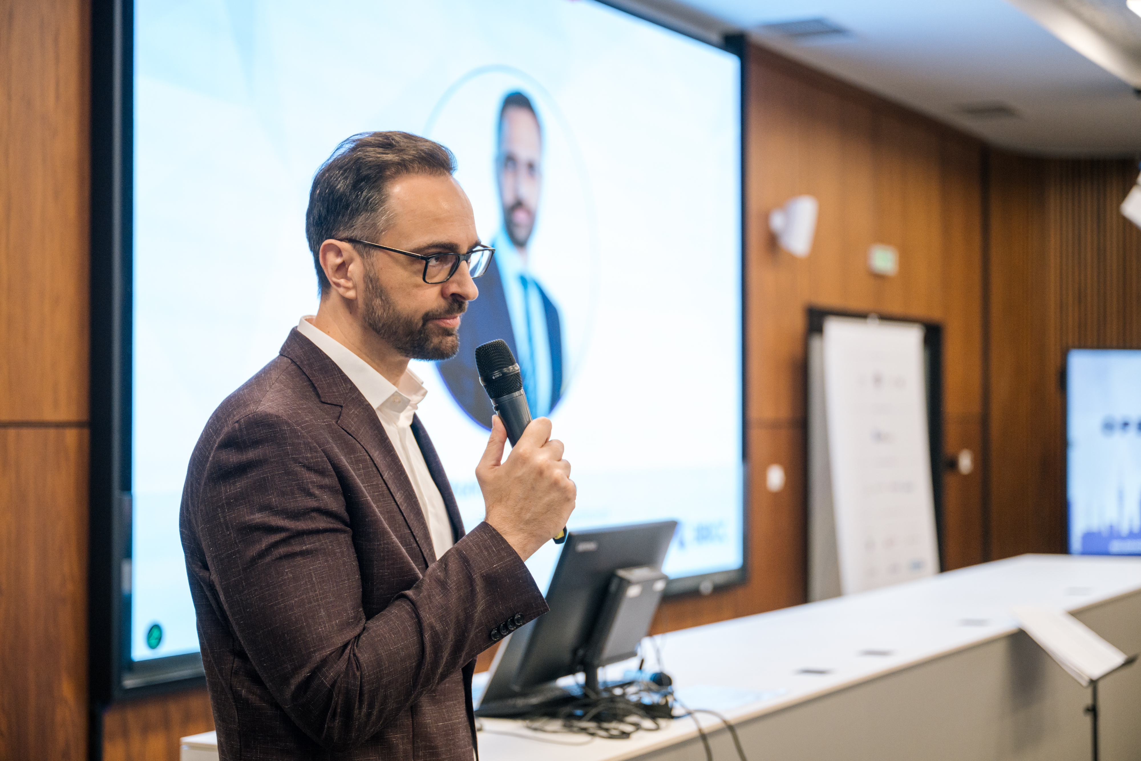 Image_Alex_Dmitrovic_0309.JPG FON saopštenje