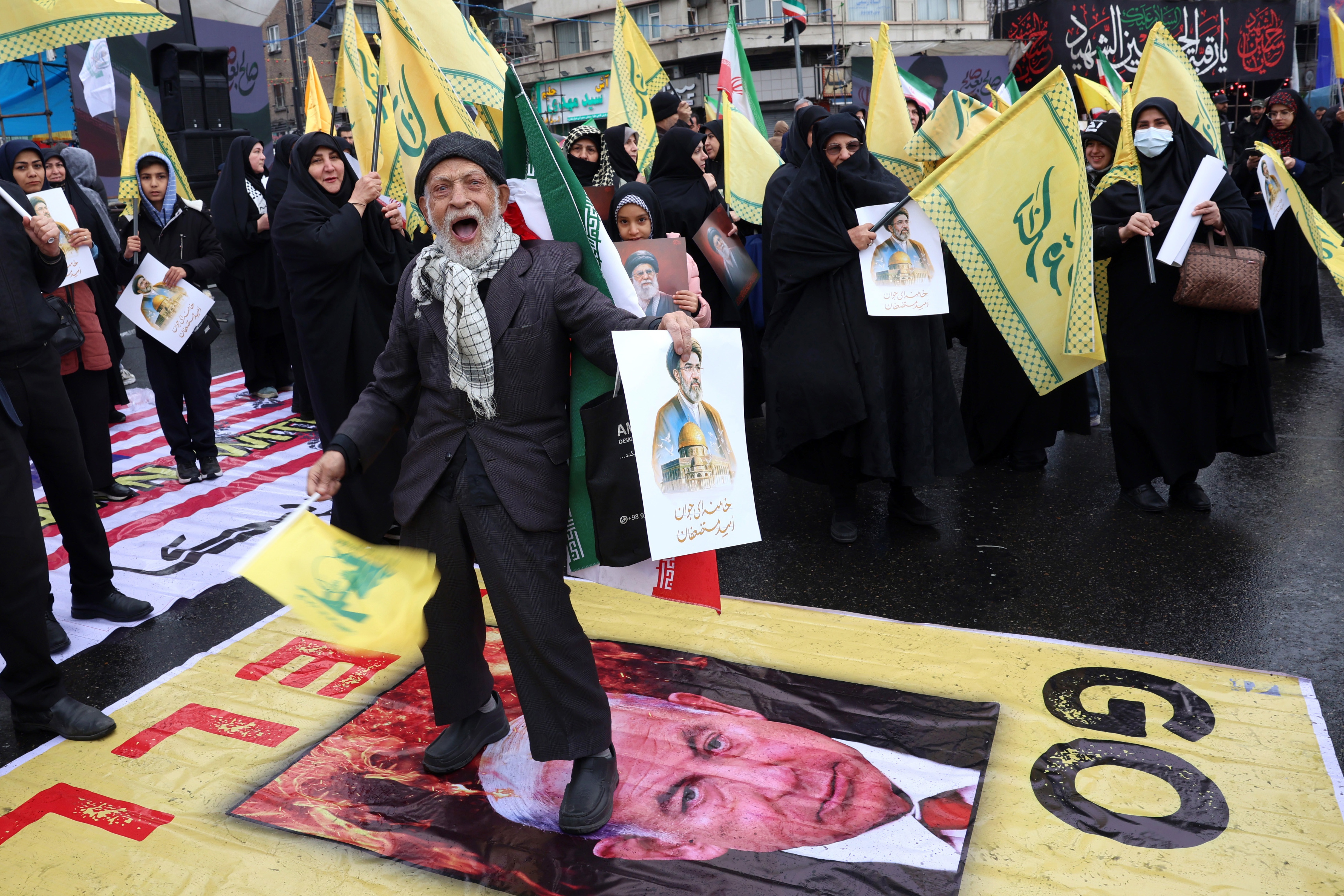 Demonstracije u Iranu protiv Izraela i SAD 13826172