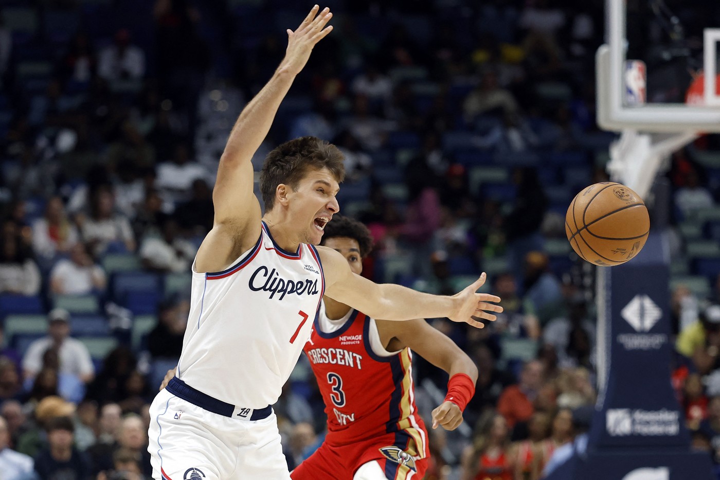 NEW ORLEANS, LOUISIANA - MARCH 19: Bogdan Bogdanovic #7 o