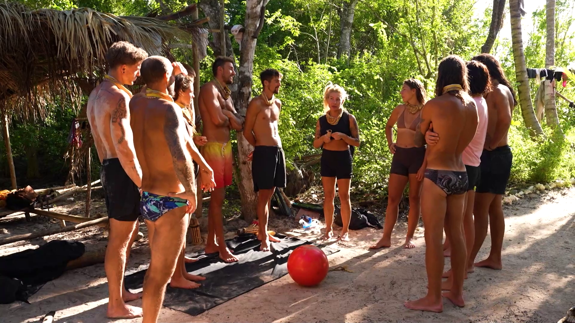 Ana Modrušan napustila Survivor