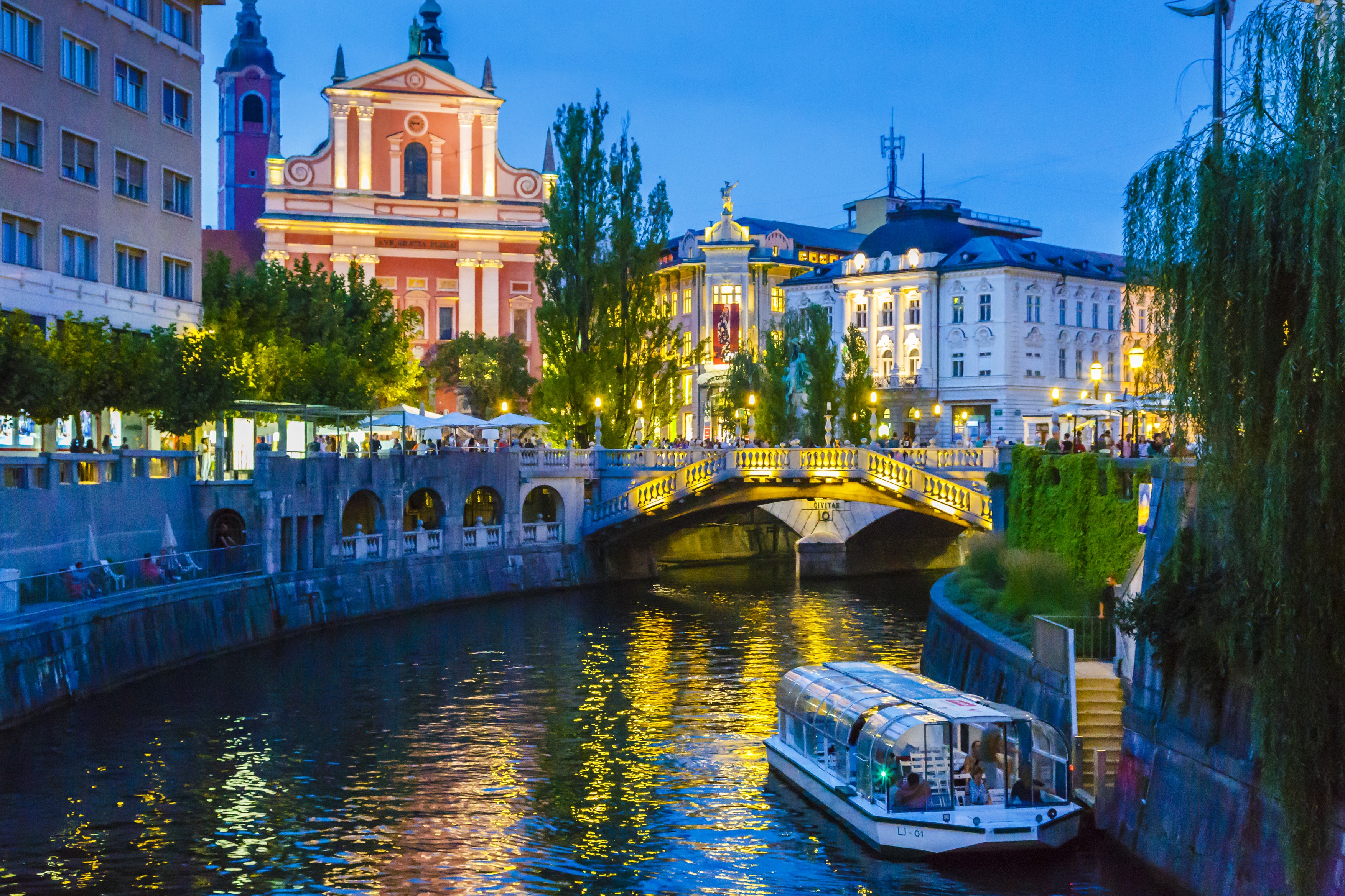 Ljubljanica river, Triple Bridge and the Franciscan Church