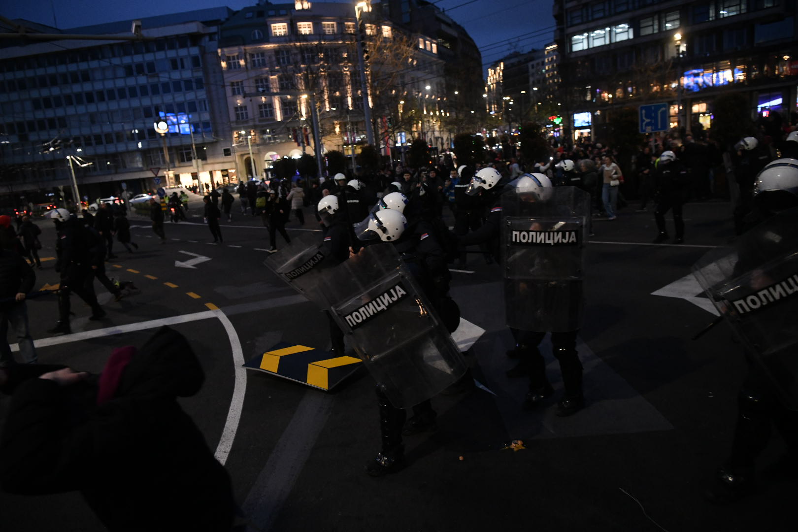 Rektorat protest, policija, tuča, Vasina ulica, Trg republike,