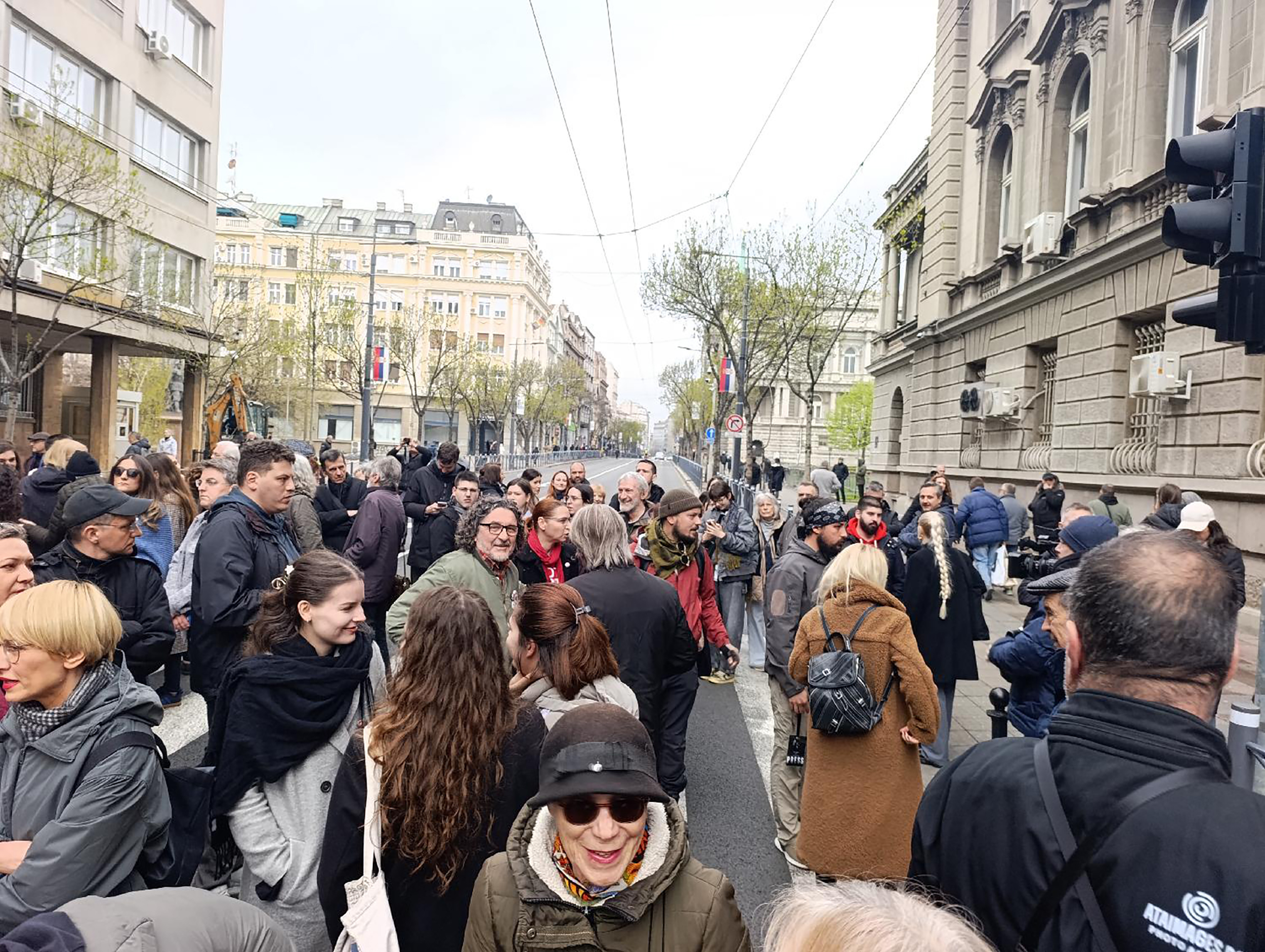Mesto: BeogradDatum: Wed Apr 01 11:12:58 CEST 2026Dogadjaj: DRUŠTVO/KIOSK - Novinari i medijski radnici okupili su se danas u Ulici kralja Milana, na protestu zbog napada na novinare Fotoreporter: Milena VlajićIzvor: FoNet