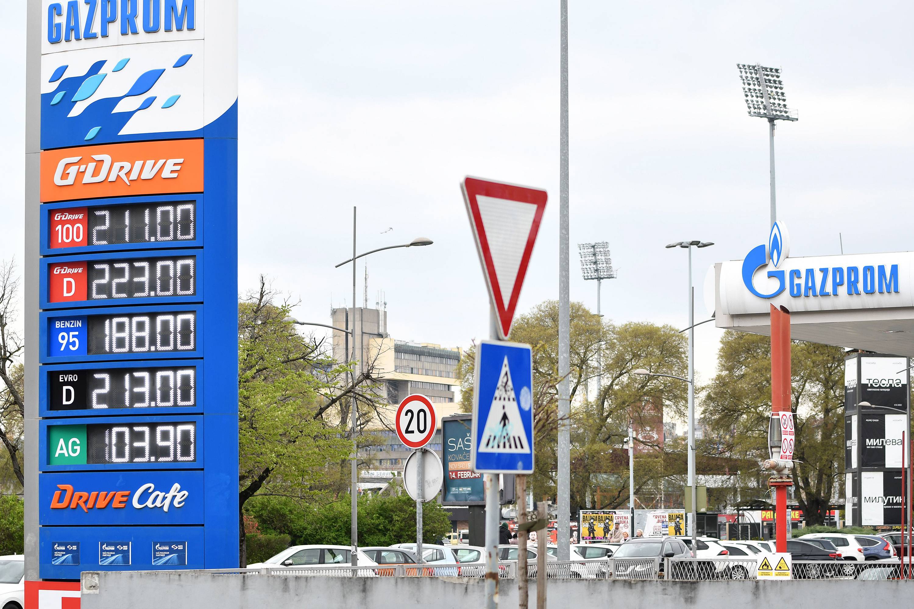 Cene goriva na benzinskoj pumpi cena goriva pumpa