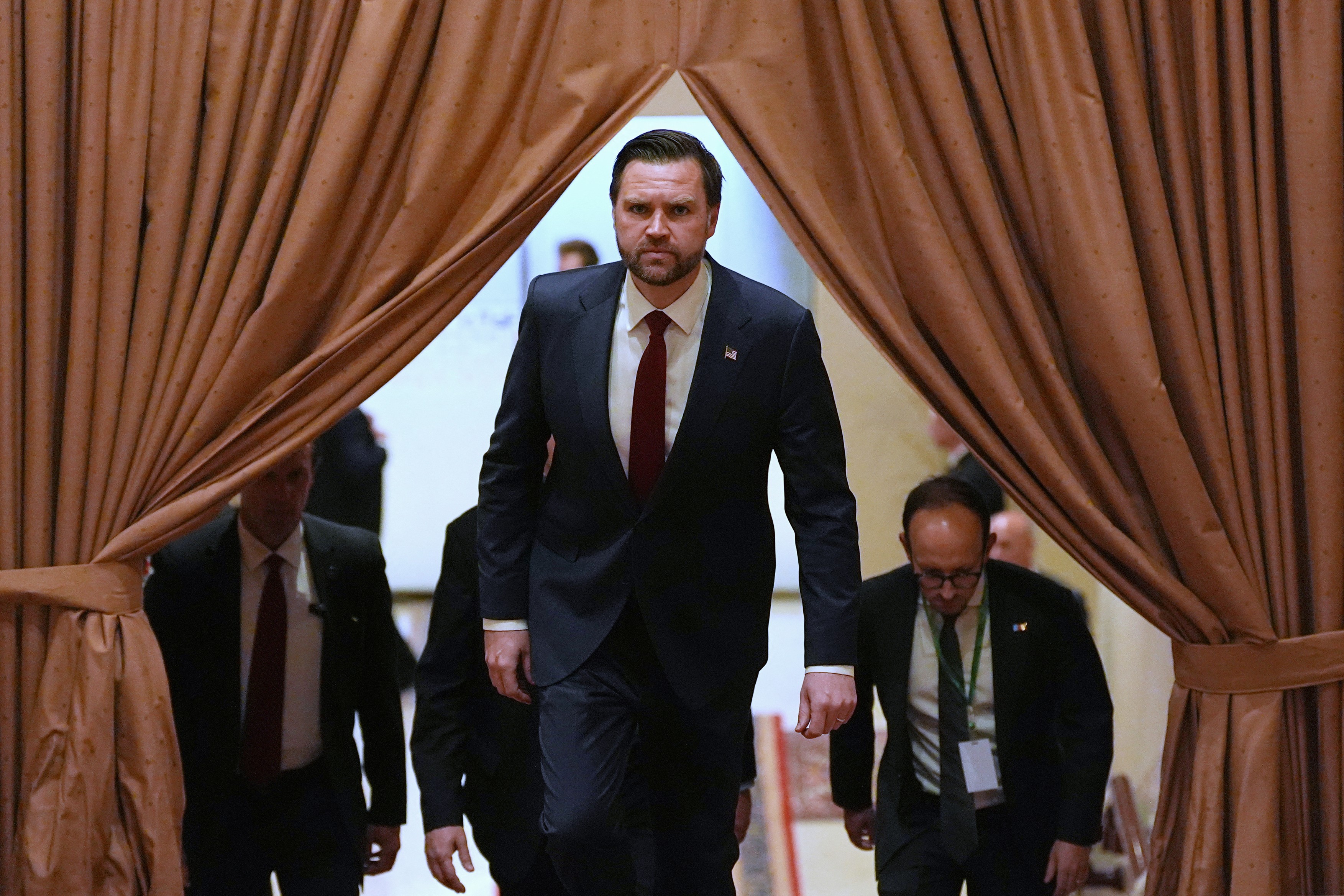 Džej Di Vens  stiže na pregovore sa Iranom profimedia-1090206776.jpg