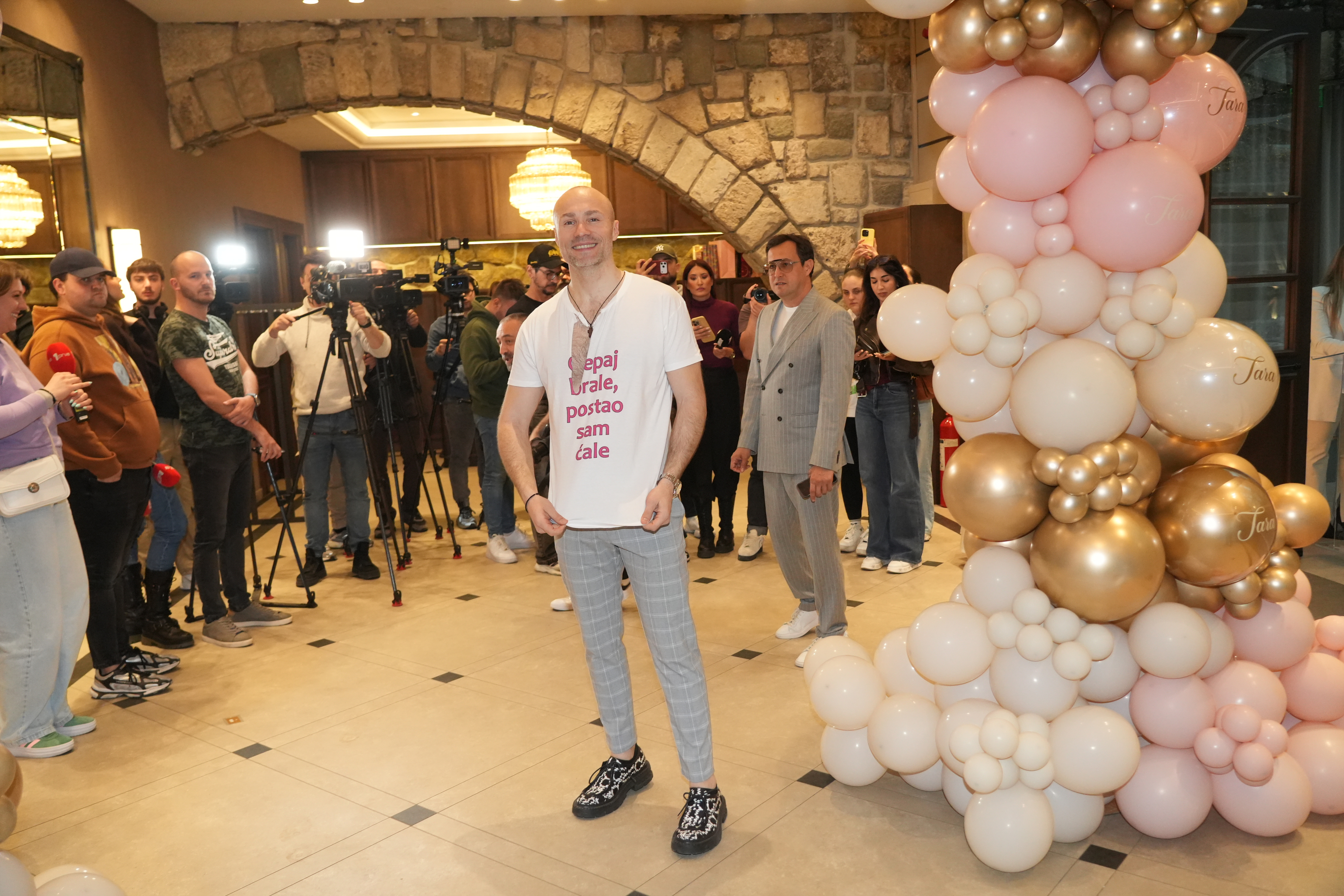 Proslava povodom rodjenja cerke Kosane i Aleksandra Sofronijevica uprilicena je u restoranu Topciderac.  Photo: Antonio Ahel/ATAImages