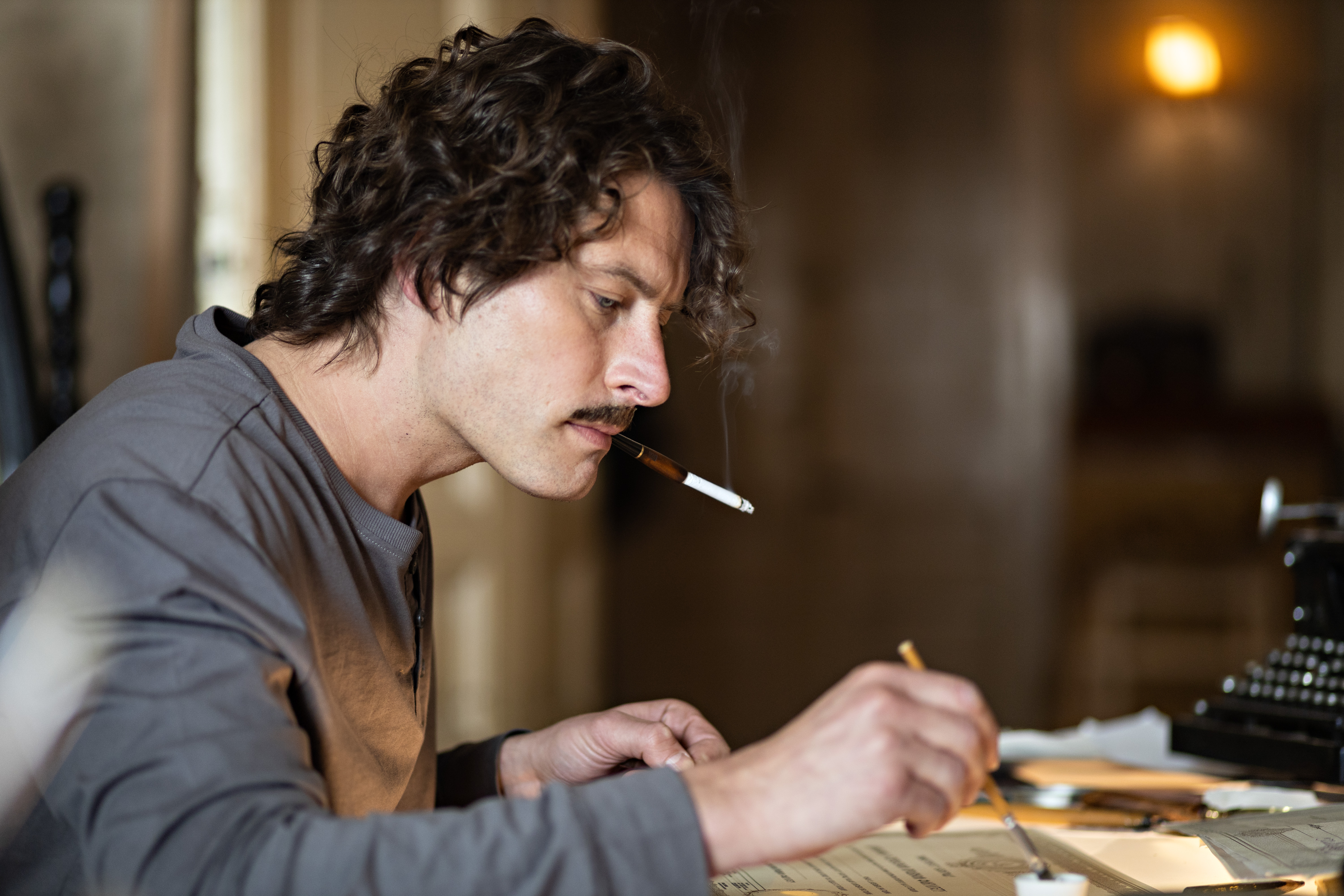 Senke nad Balkanom, Petar Benčina