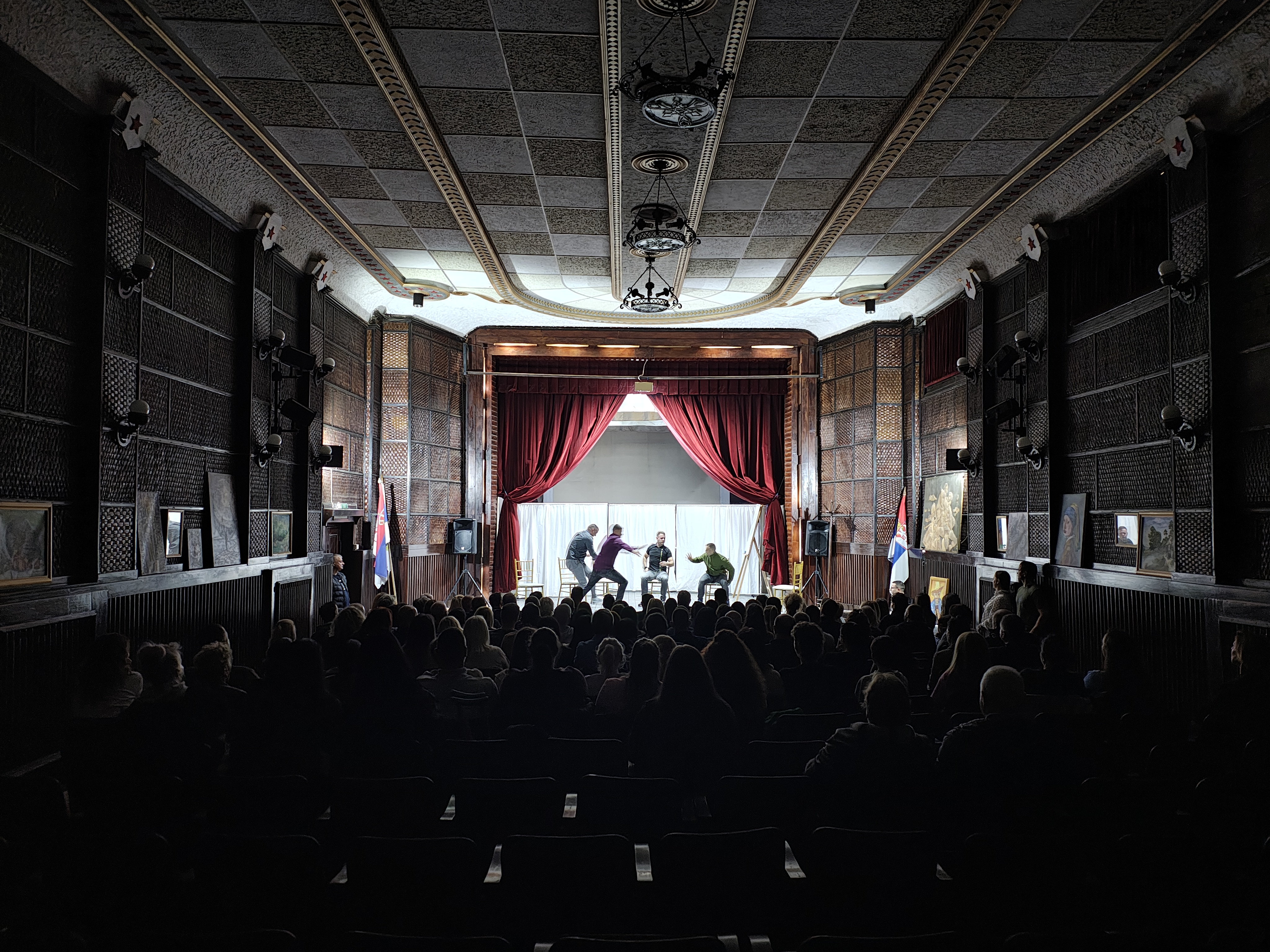 FOTO UIKS, predstava osudjenika u Zabeli 1.jpg