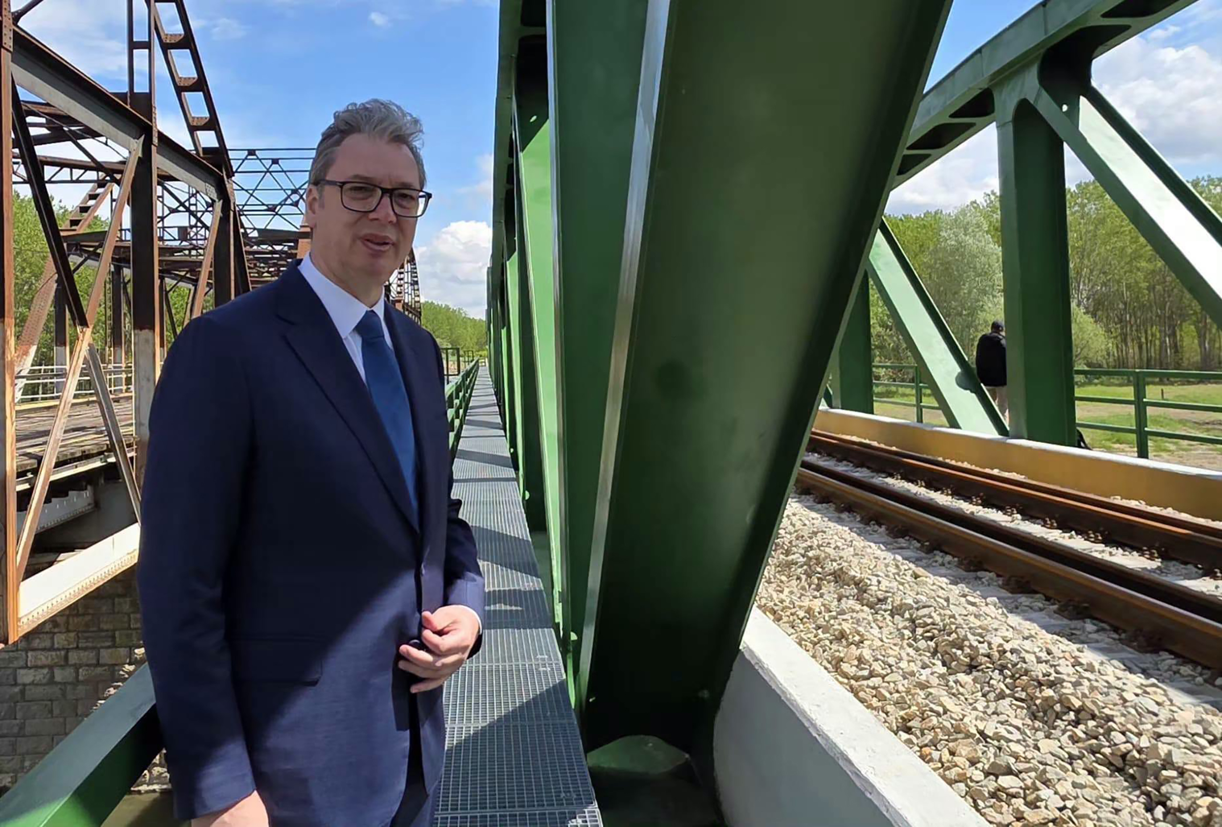 Aleksandar Vučić prisustvovao je otvaranju novog železničkog mosta preko reke Tamiš u Tomaševcu.